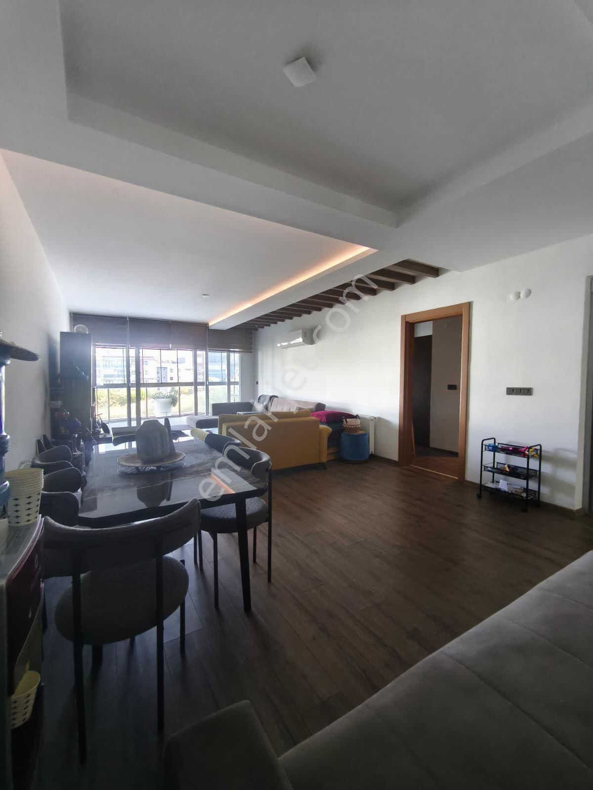 Kuşadası Merkezde Güvenlik Havuz Otapark 5+2 Dubleks Daire - Görsel 17