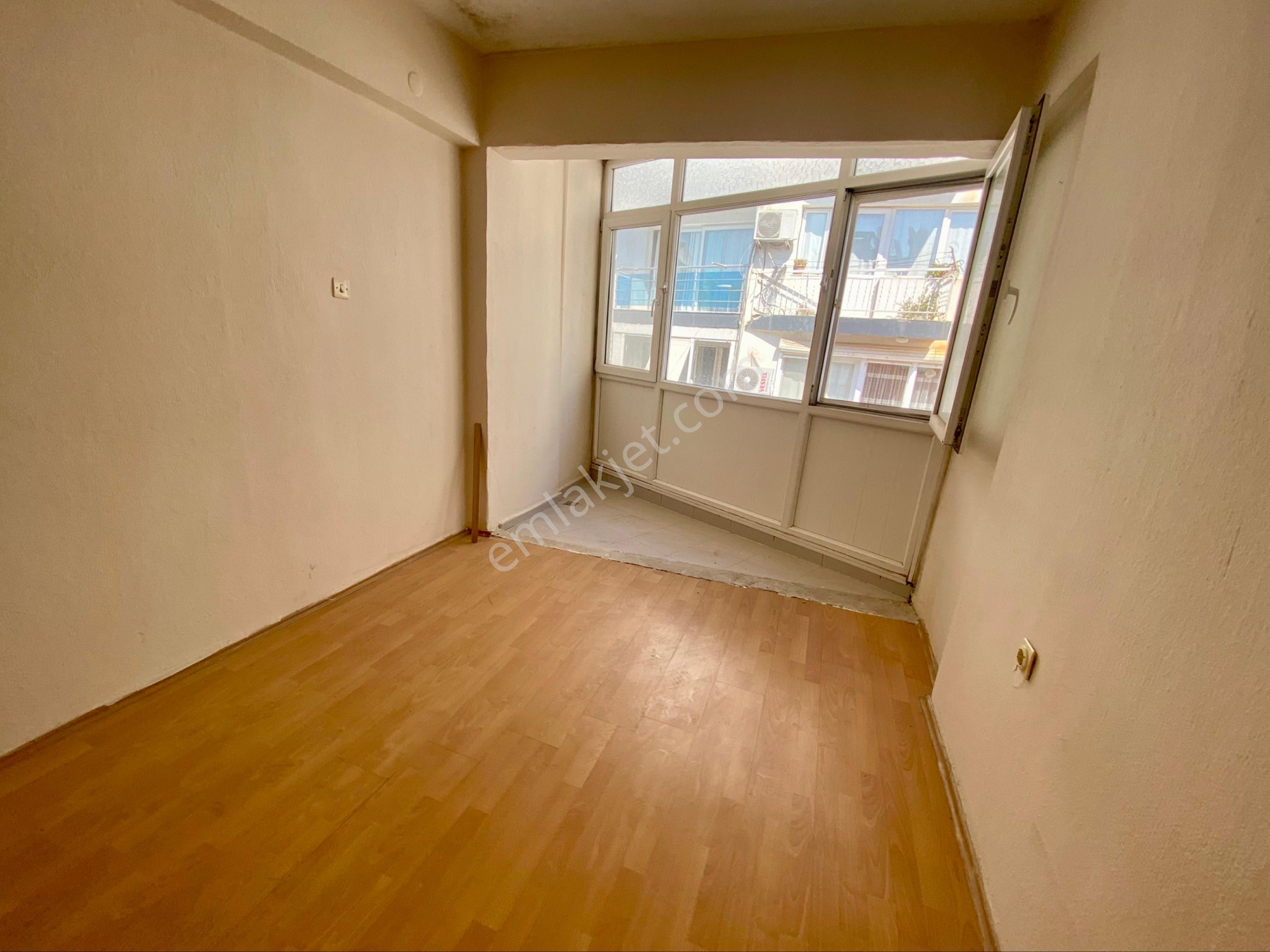 Hastahane Yakını Cd. Yanı Deniz Manzaralı Çift Cephe 90m² Daire - Görsel 20