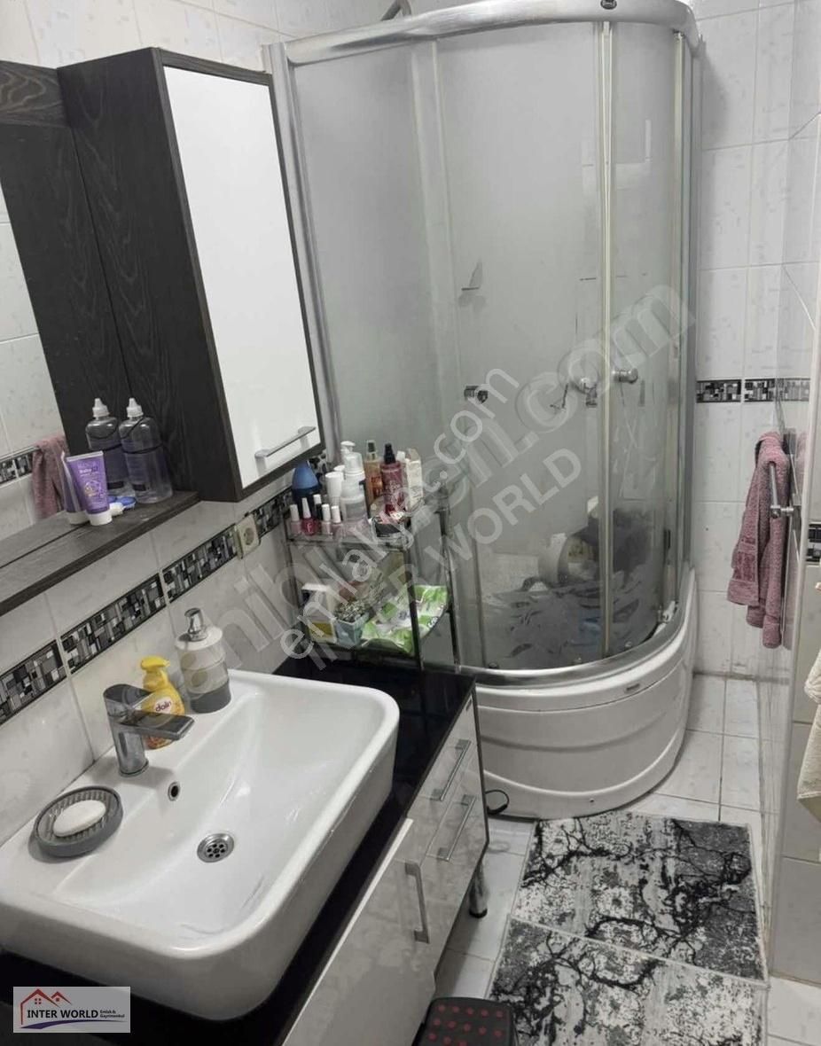 **kapalı Otoparklı Çift Balkon Ayrı Wc 3+1 Geniş Satılık Daire**