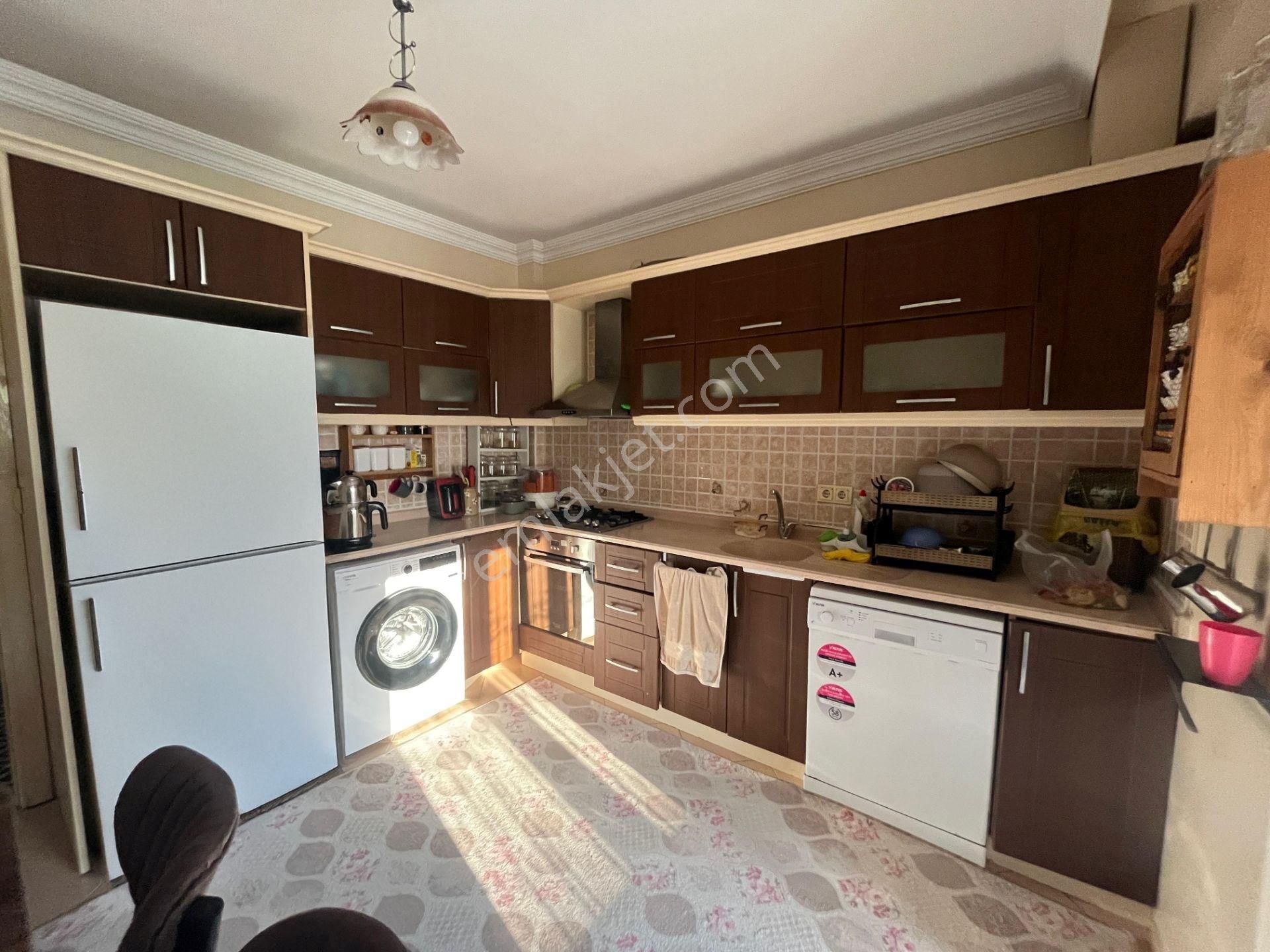 İsmetpaşa Mahallesi Sanayi Caddesinde 3+1 Satılık Arakat Daire - Görsel 9