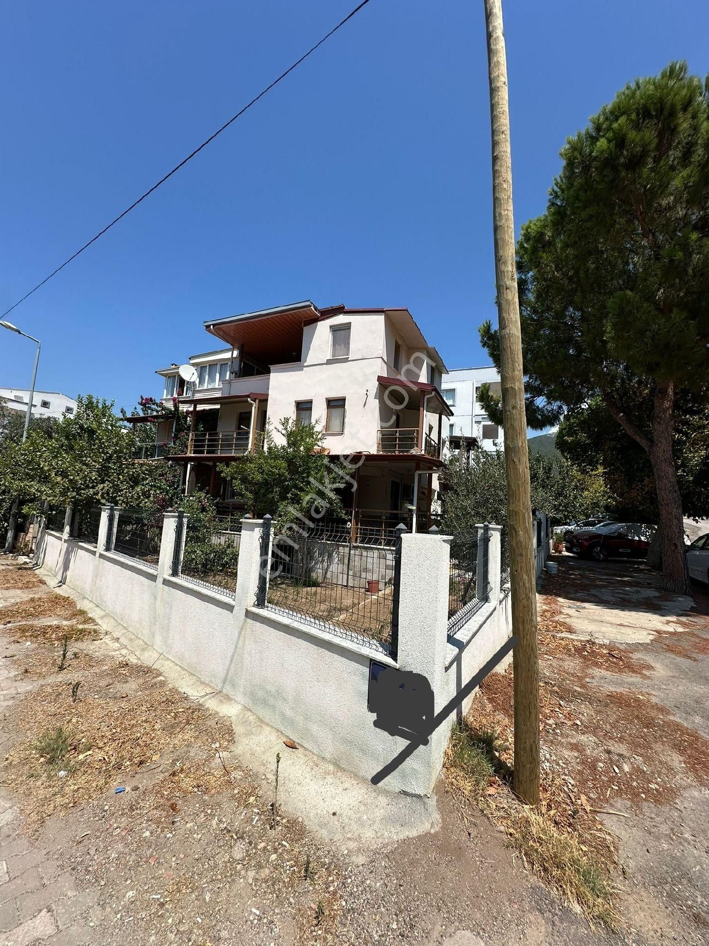 Gözütok Mimarlık Emlak 'tan Denize Yürüme Mesafesinde 4+1 Tripleks Villa - Görsel 2