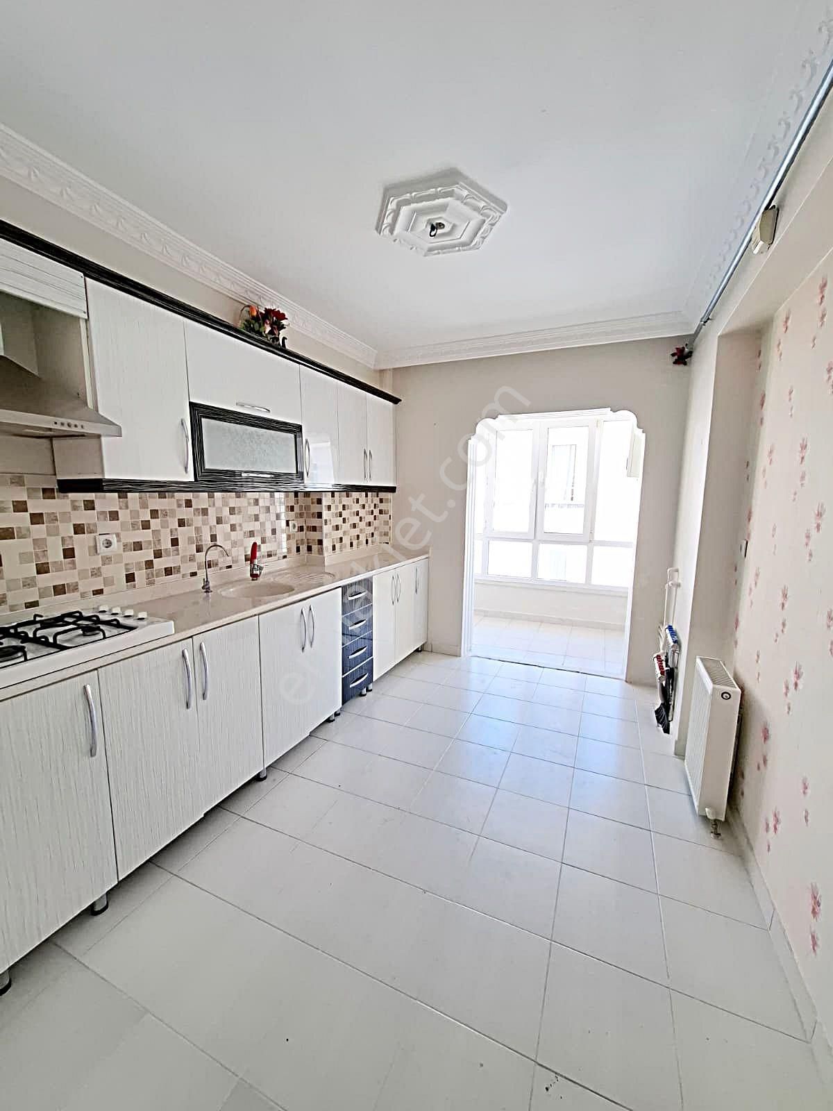 Keçiören 23 Nisan Mah Katta Asansörlü Yapılı Daire