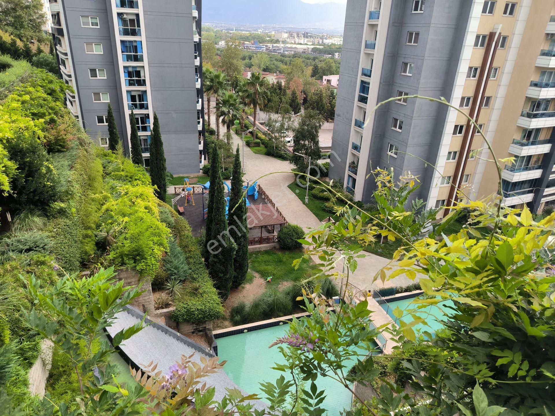 Alikahya Cumhuriyet Mh. Yıldız Konutlarında Kiralık 3+1 Daire