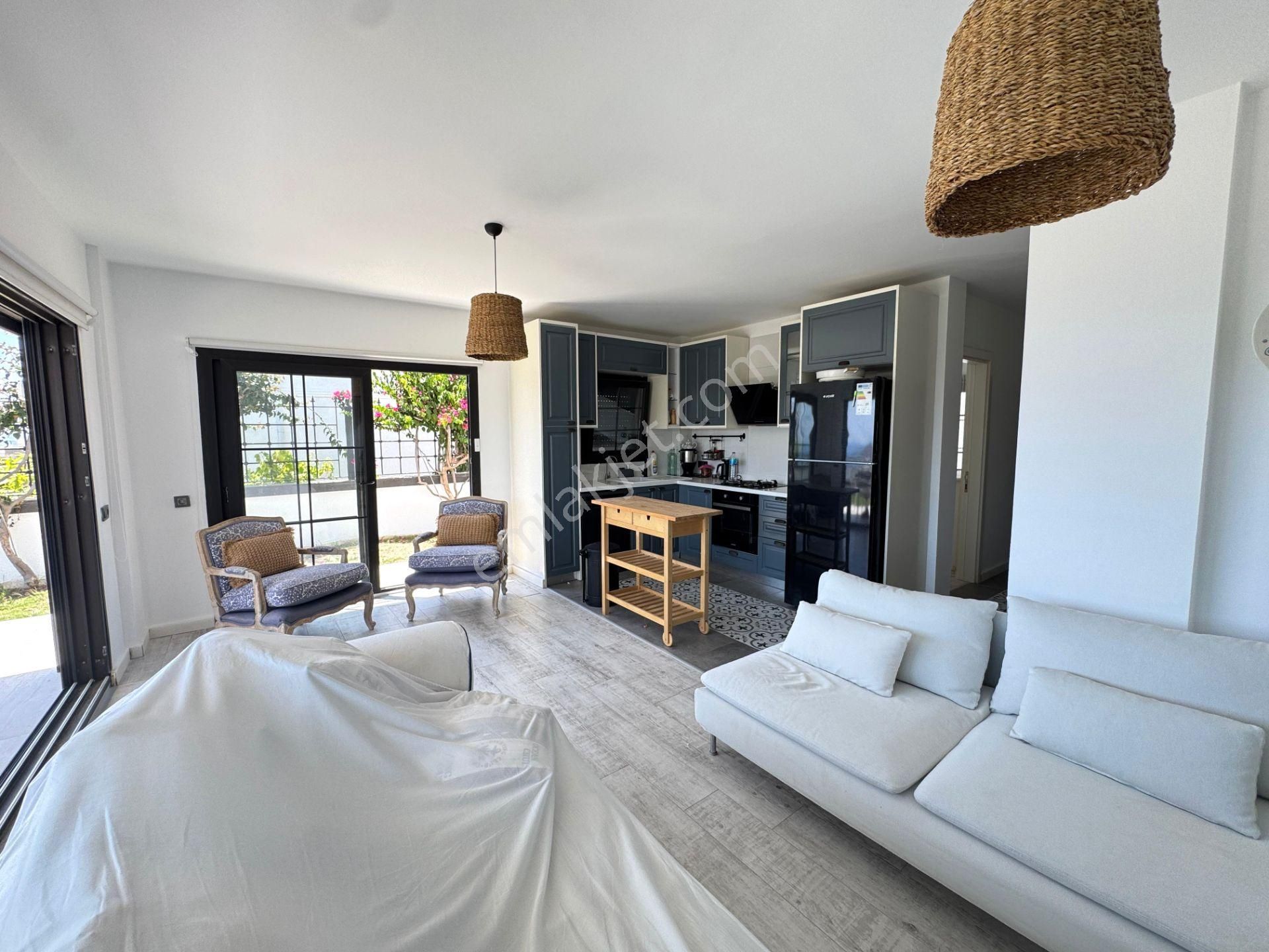 Akyarlar Fener Mevkiinde Satılık Deniz Manzaralı 4+1 Villa - Görsel 17