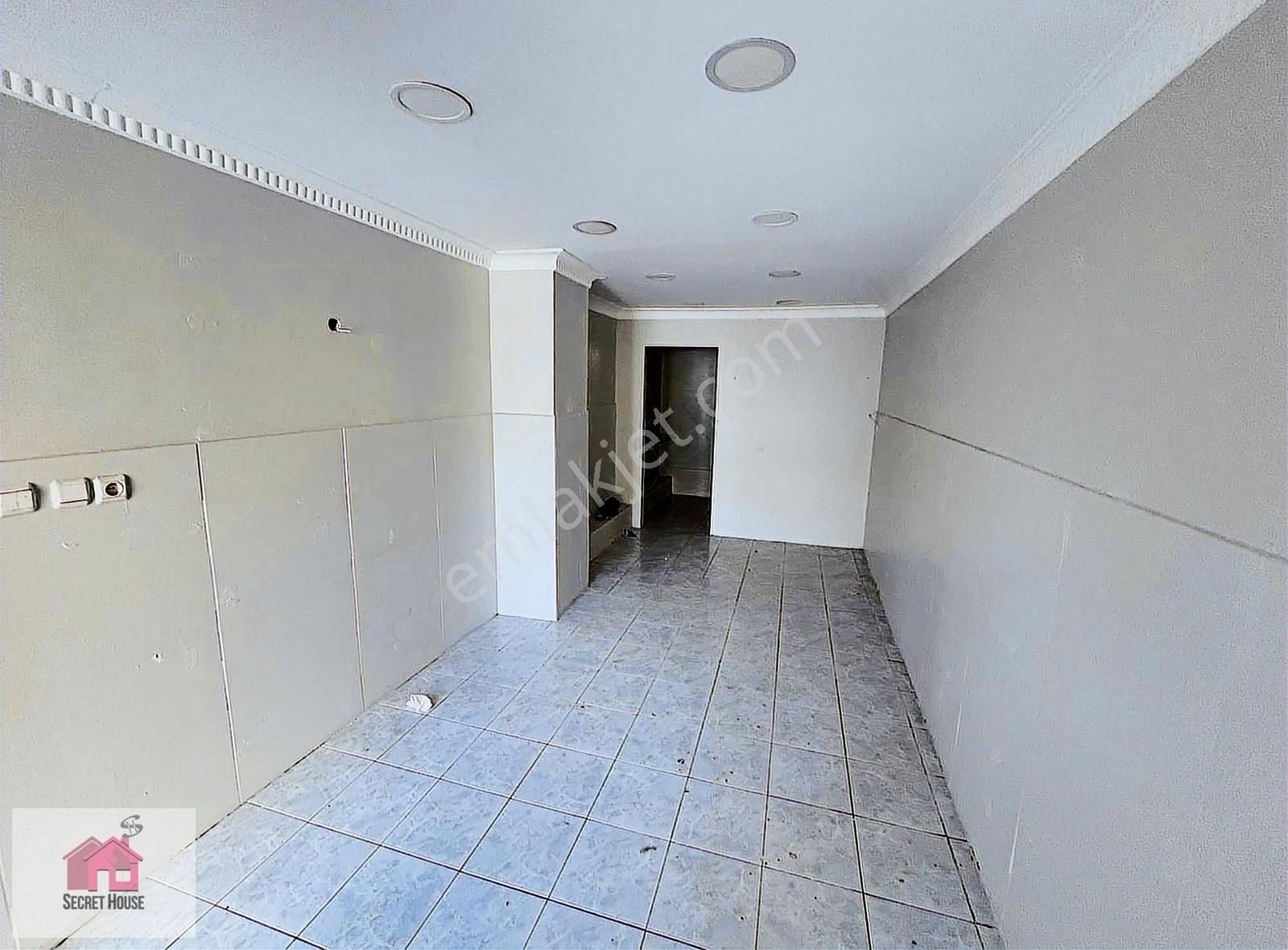 Secret House'dan Göstepe Meydana 100m Mesafede Yüksek Giriş
