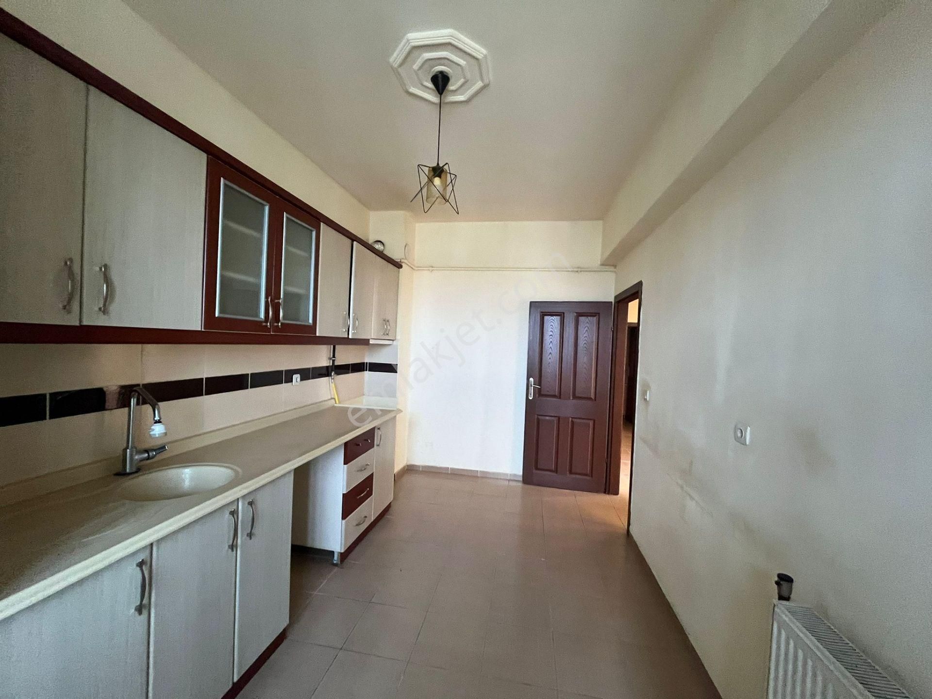 Mevlana Mah Tramvay Son Durakta Satılık 3+1 Daire 55/3 - Görsel 2