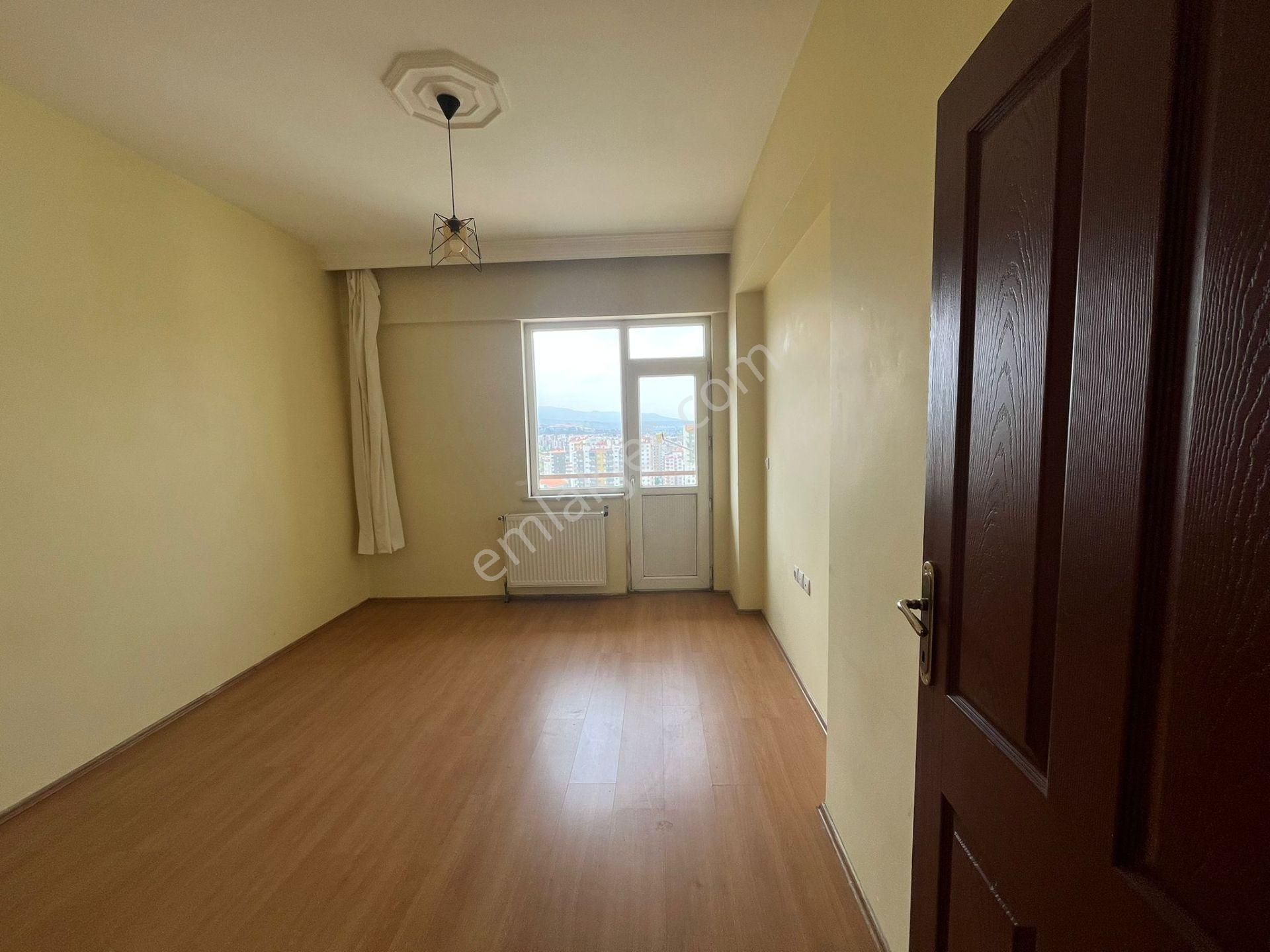 Mevlana Mah Tramvay Son Durakta Satılık 3+1 Daire 55/3 - Görsel 14