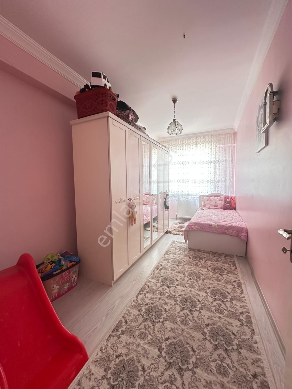 Sedirler Cad. Fetih Cad. Yakını 3+1 Fırsat Daire