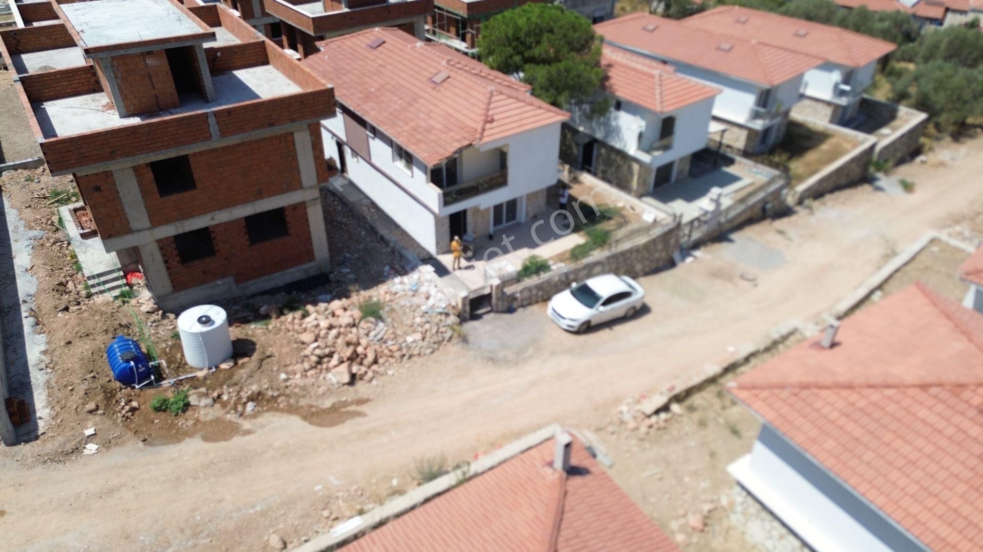 Turyap'tan Yenifoçada Şehir Ve Deniz Manzaralı Dubleks - Görsel 2