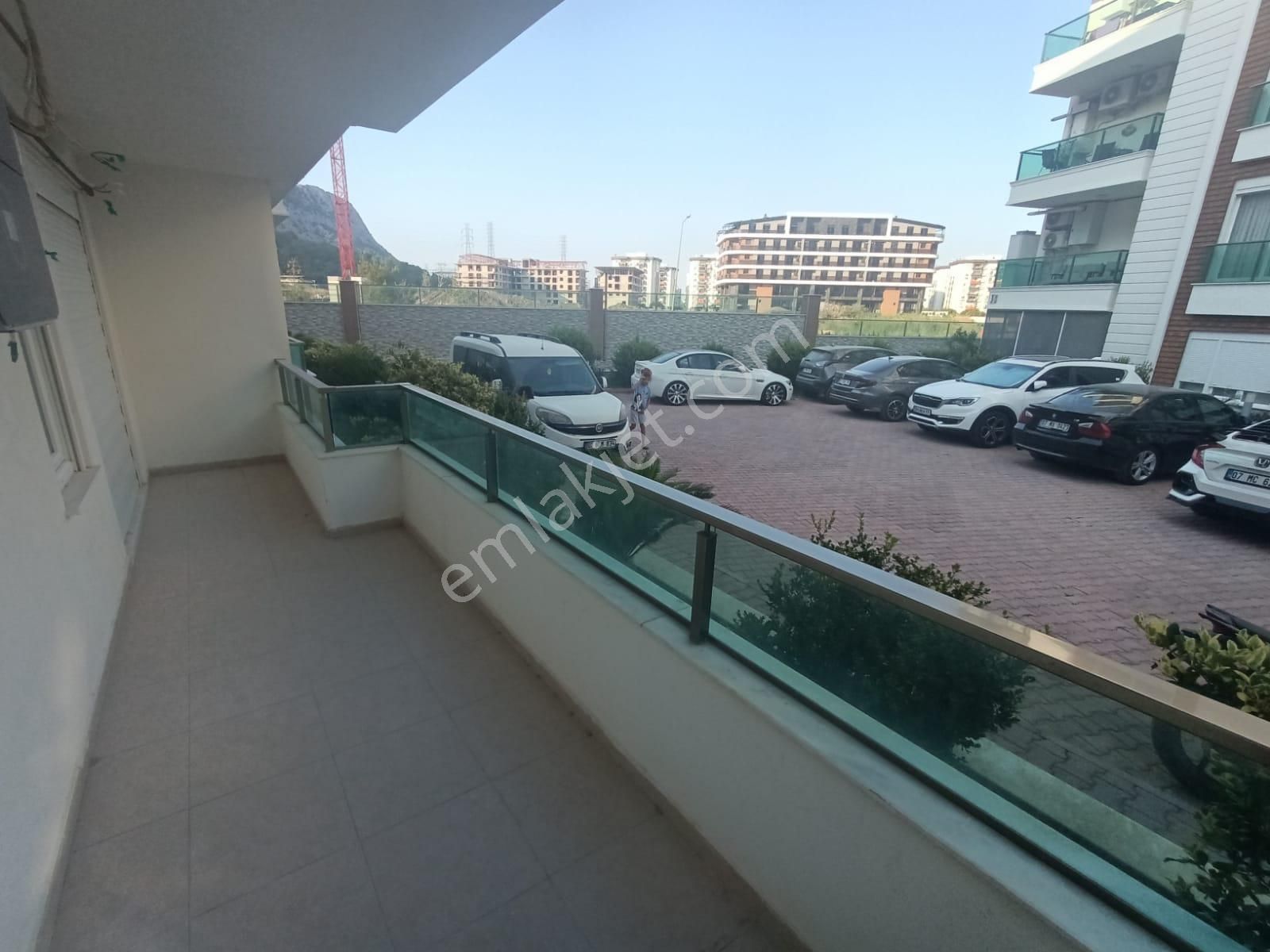 E.yücelden Konyaaltı Sarısuda Güvenlikli Sitede Giriş 2+1 - Görsel 10