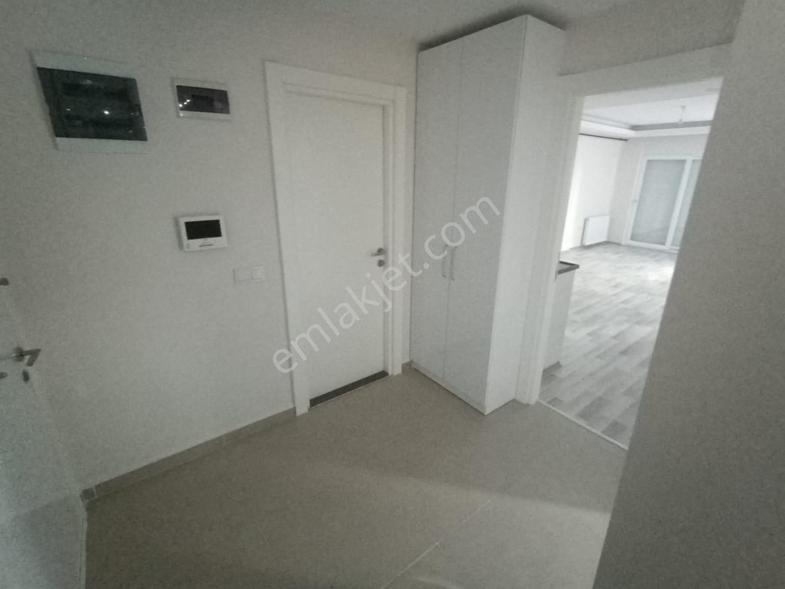 E.yücelden Konyaaltı Sarısuda Güvenlikli Sitede Giriş 2+1 - Görsel 9