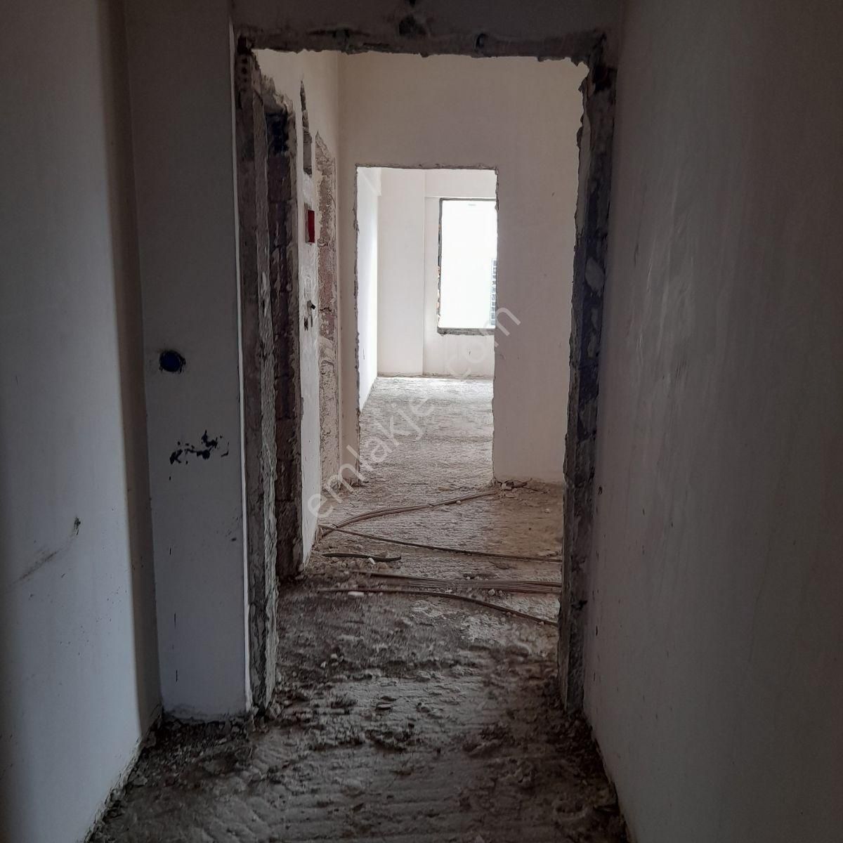 "açıklamayı Okuyun" Eski Çevre Yolu Üzeri Yatırımlık Daire