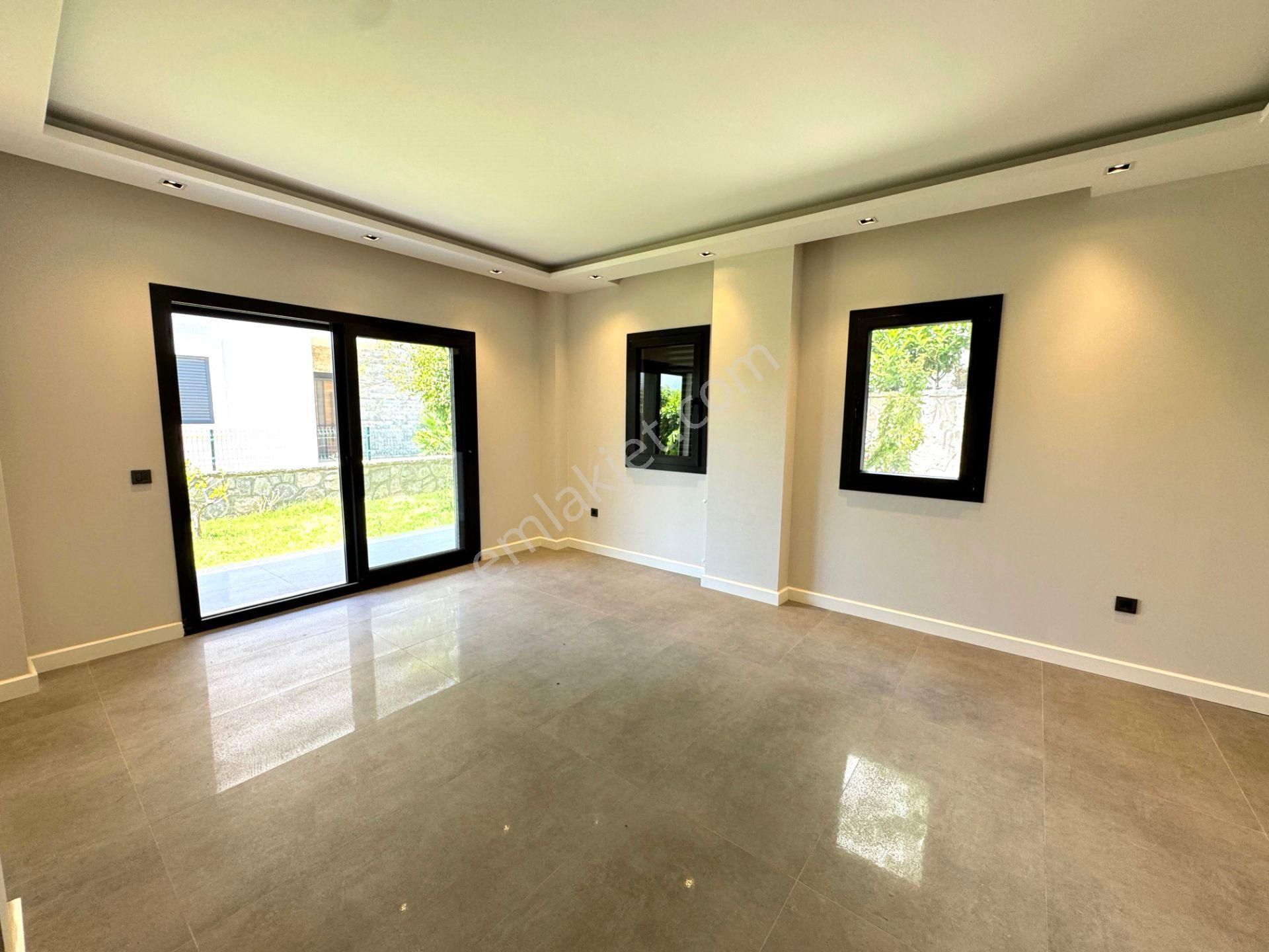 Bodrum Gümüşlük`te Denize Yürüme Mesafesin`de 3+1 Müstakil Villa - Görsel 14