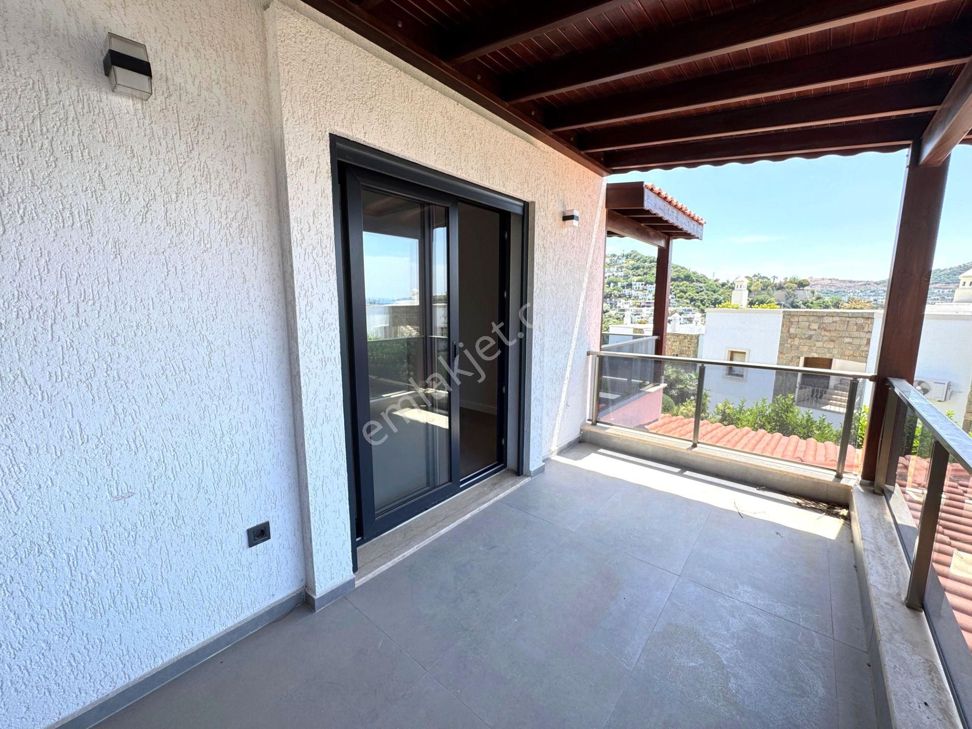 Bodrum Gümüşlük`te Denize Yürüme Mesafesin`de 3+1 Müstakil Villa - Görsel 32