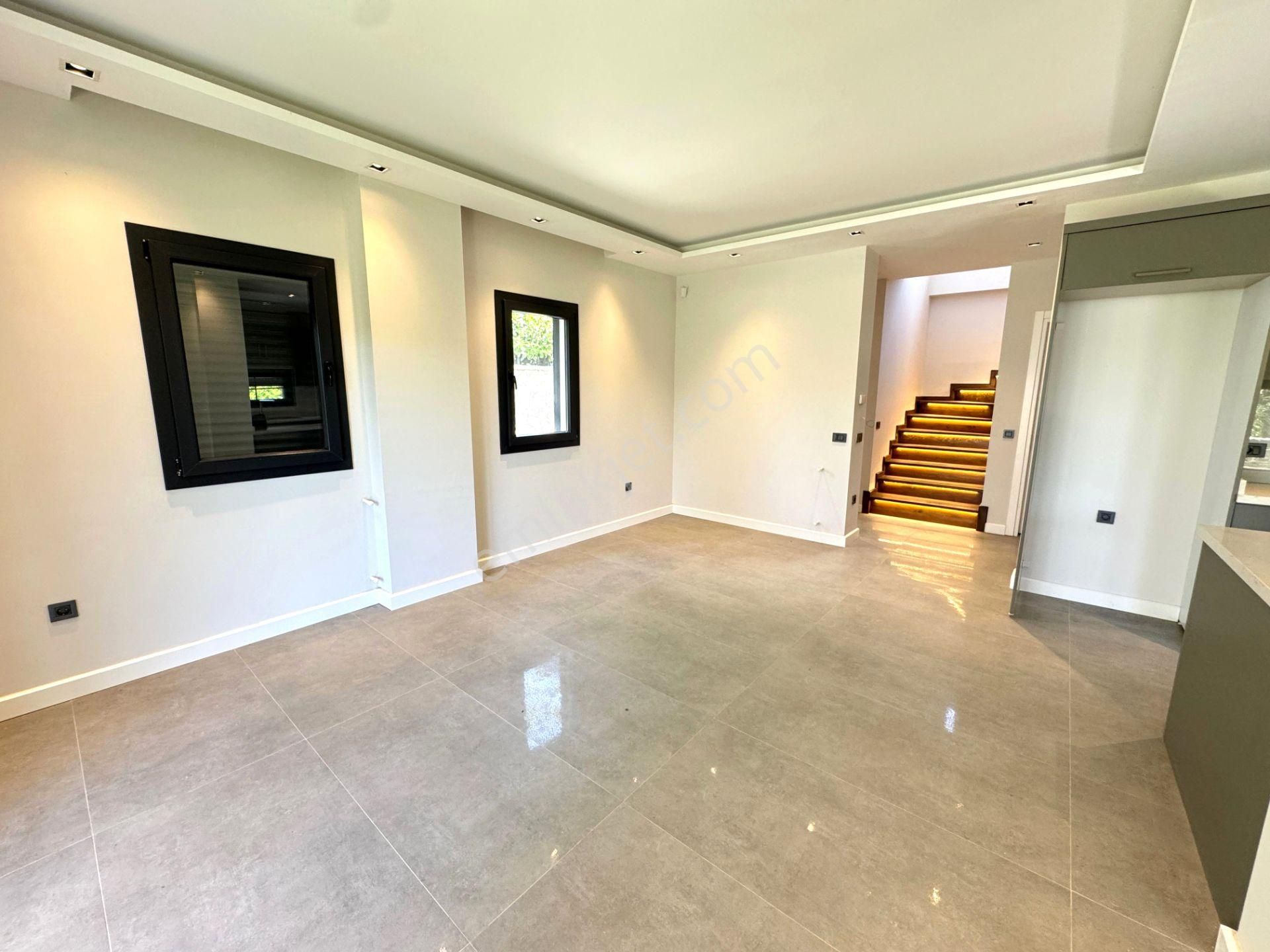 Bodrum Gümüşlük`te Denize Yürüme Mesafesin`de 3+1 Müstakil Villa - Görsel 16