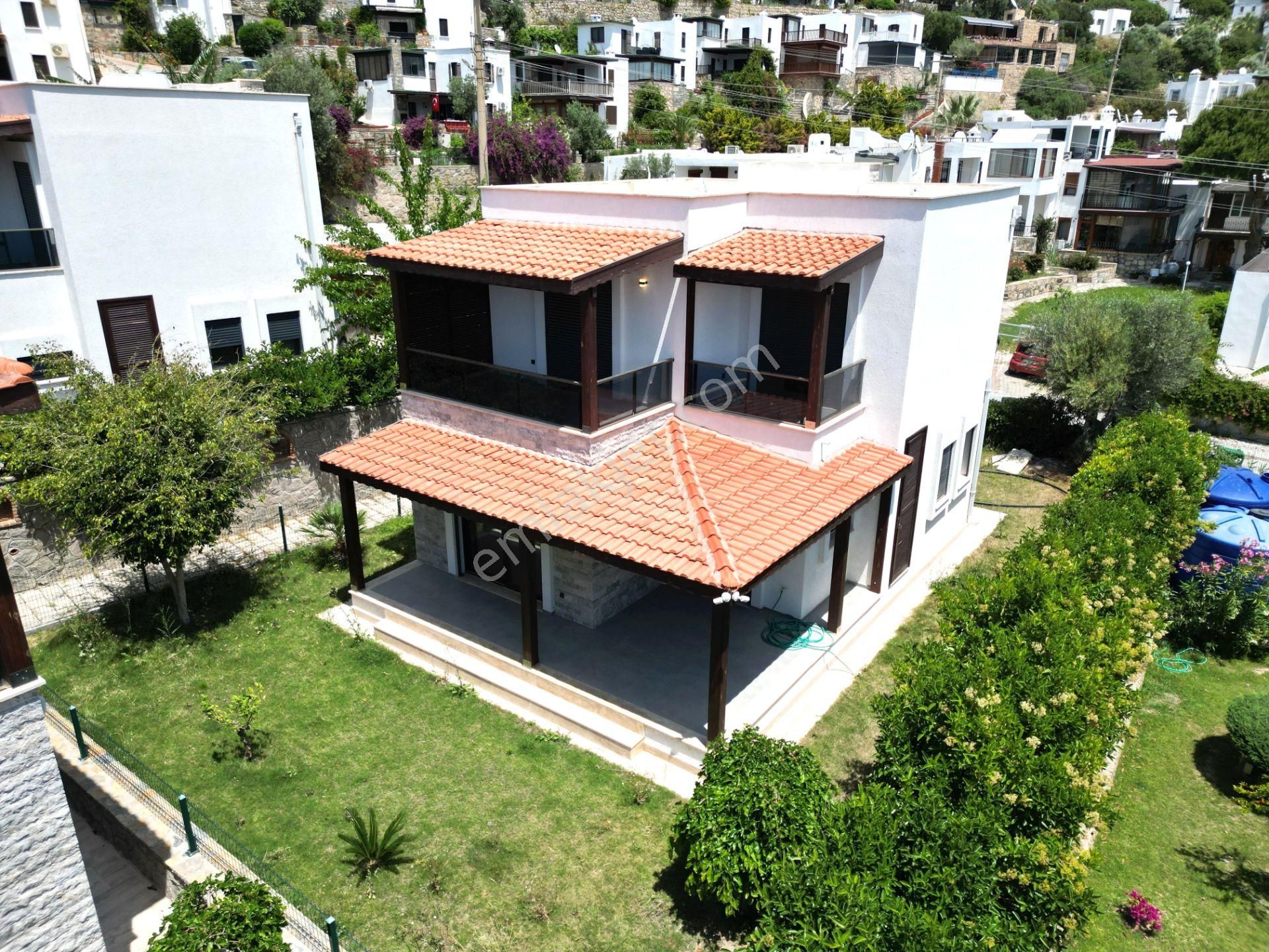 Bodrum Gümüşlük`te Denize Yürüme Mesafesin`de 3+1 Müstakil Villa - Görsel 5