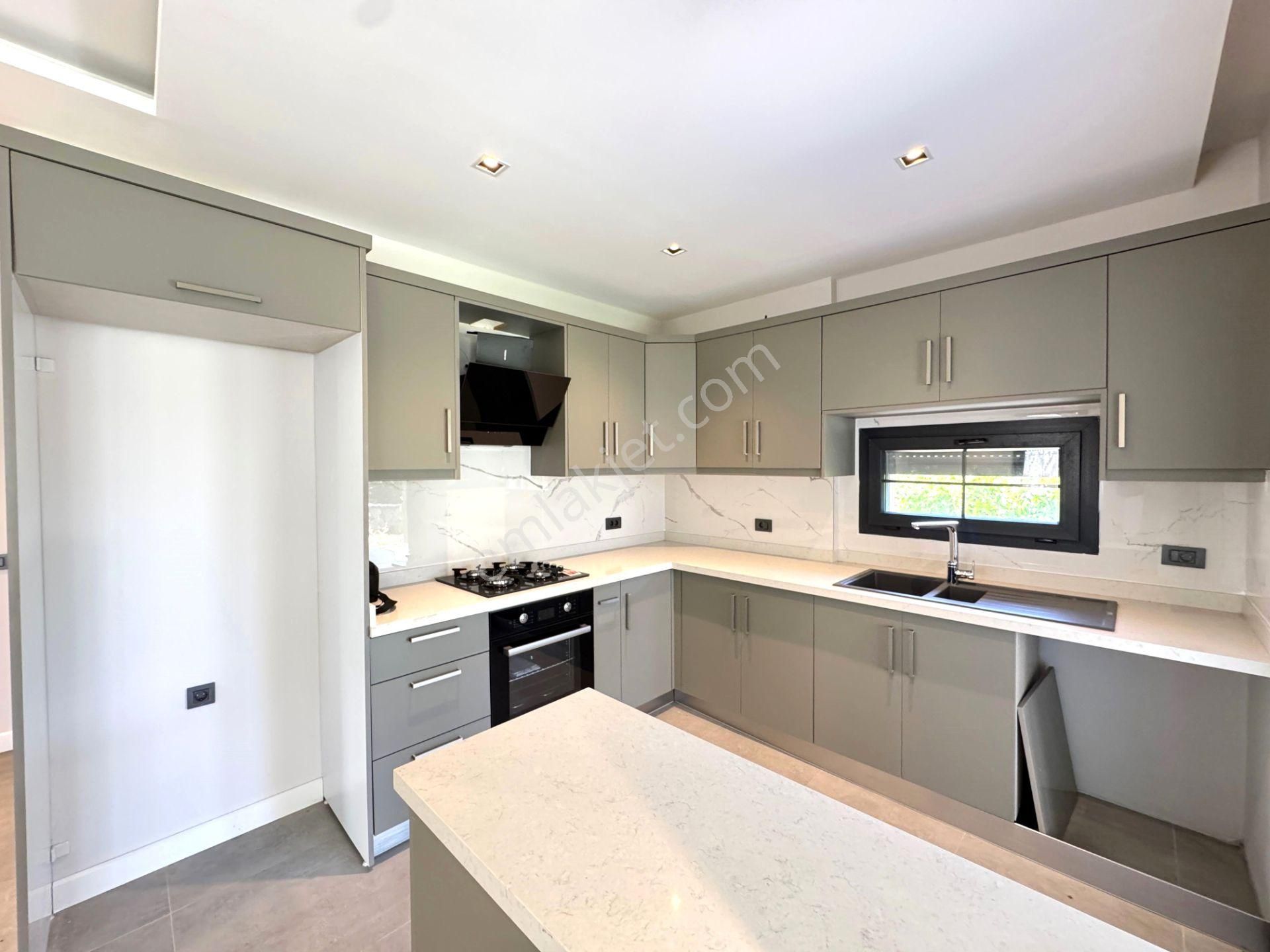 Bodrum Gümüşlük`te Denize Yürüme Mesafesin`de 3+1 Müstakil Villa - Görsel 17