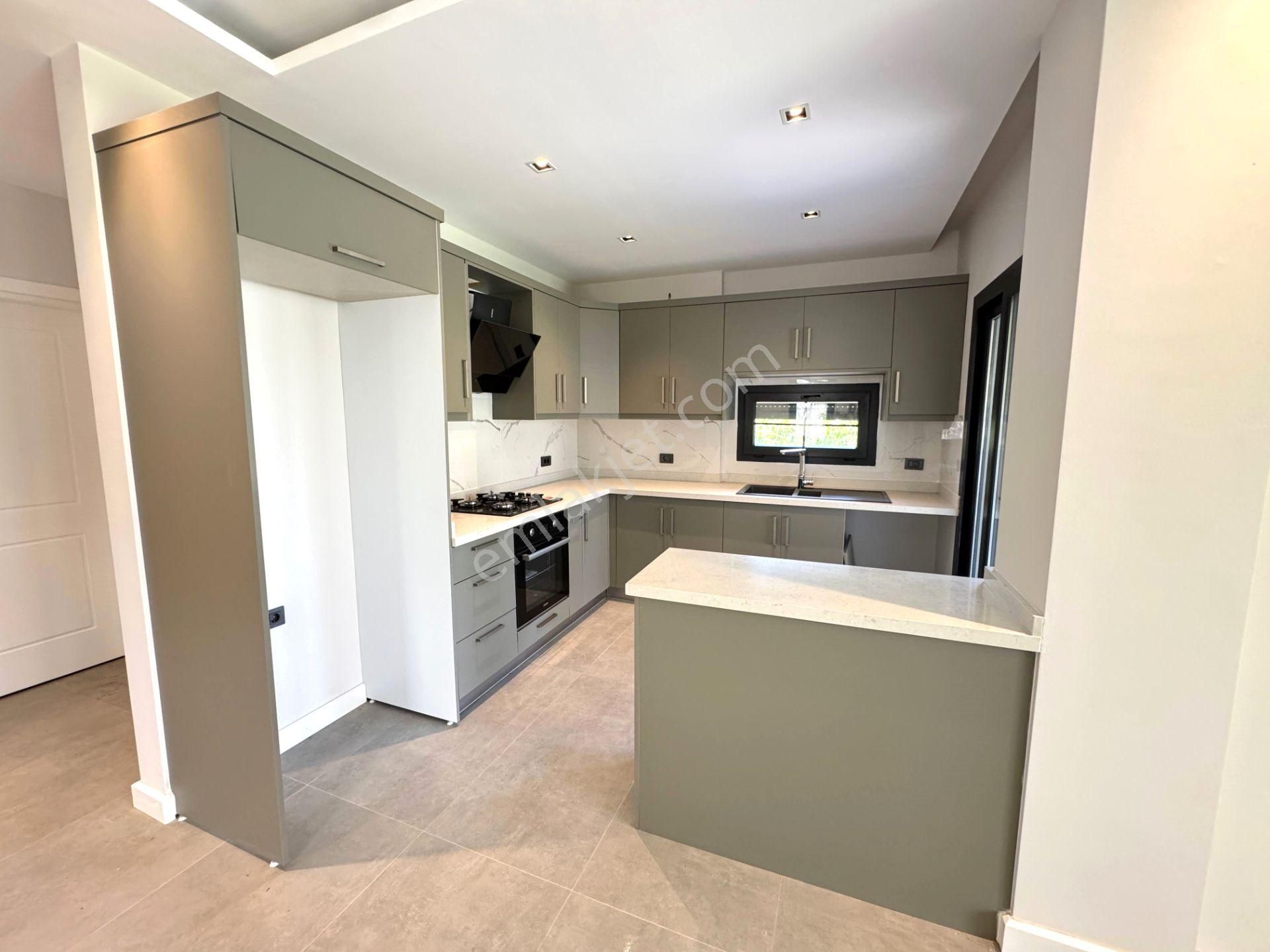 Bodrum Gümüşlük`te Denize Yürüme Mesafesin`de 3+1 Müstakil Villa - Görsel 18