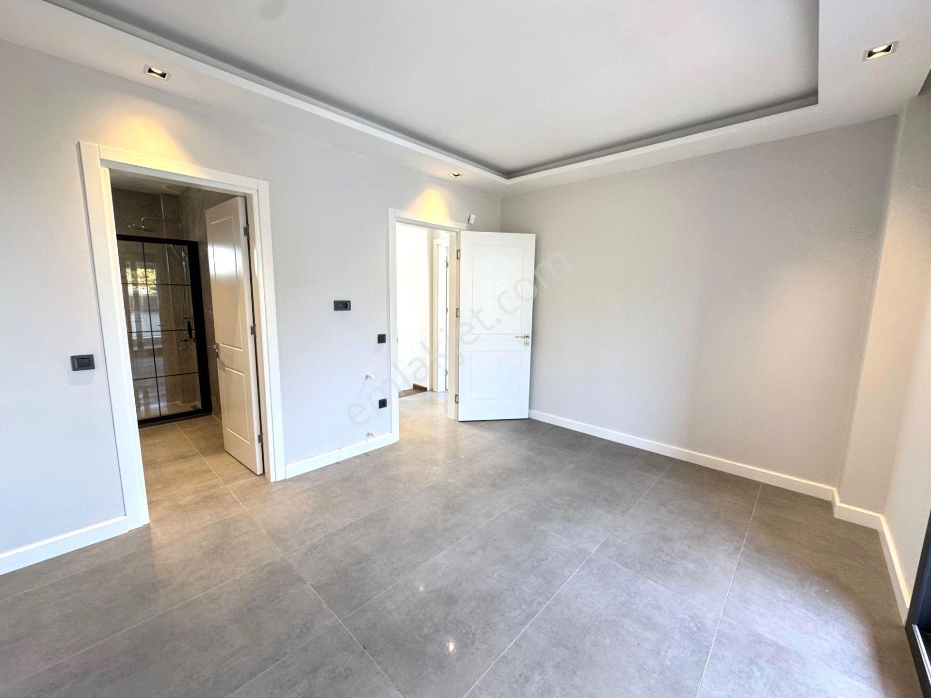 Bodrum Gümüşlük`te Denize Yürüme Mesafesin`de 3+1 Müstakil Villa - Görsel 24