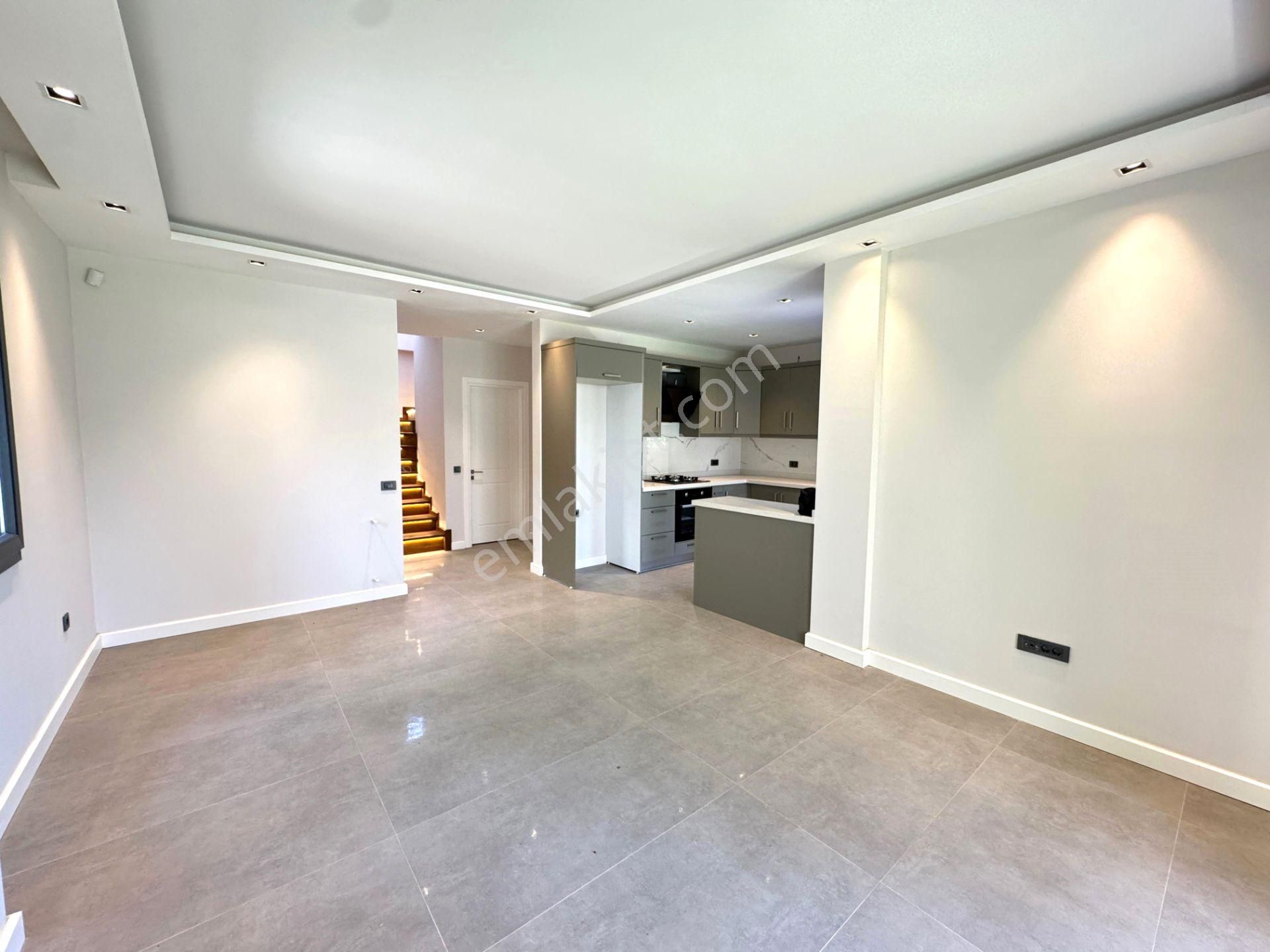 Bodrum Gümüşlük`te Denize Yürüme Mesafesin`de 3+1 Müstakil Villa - Görsel 15