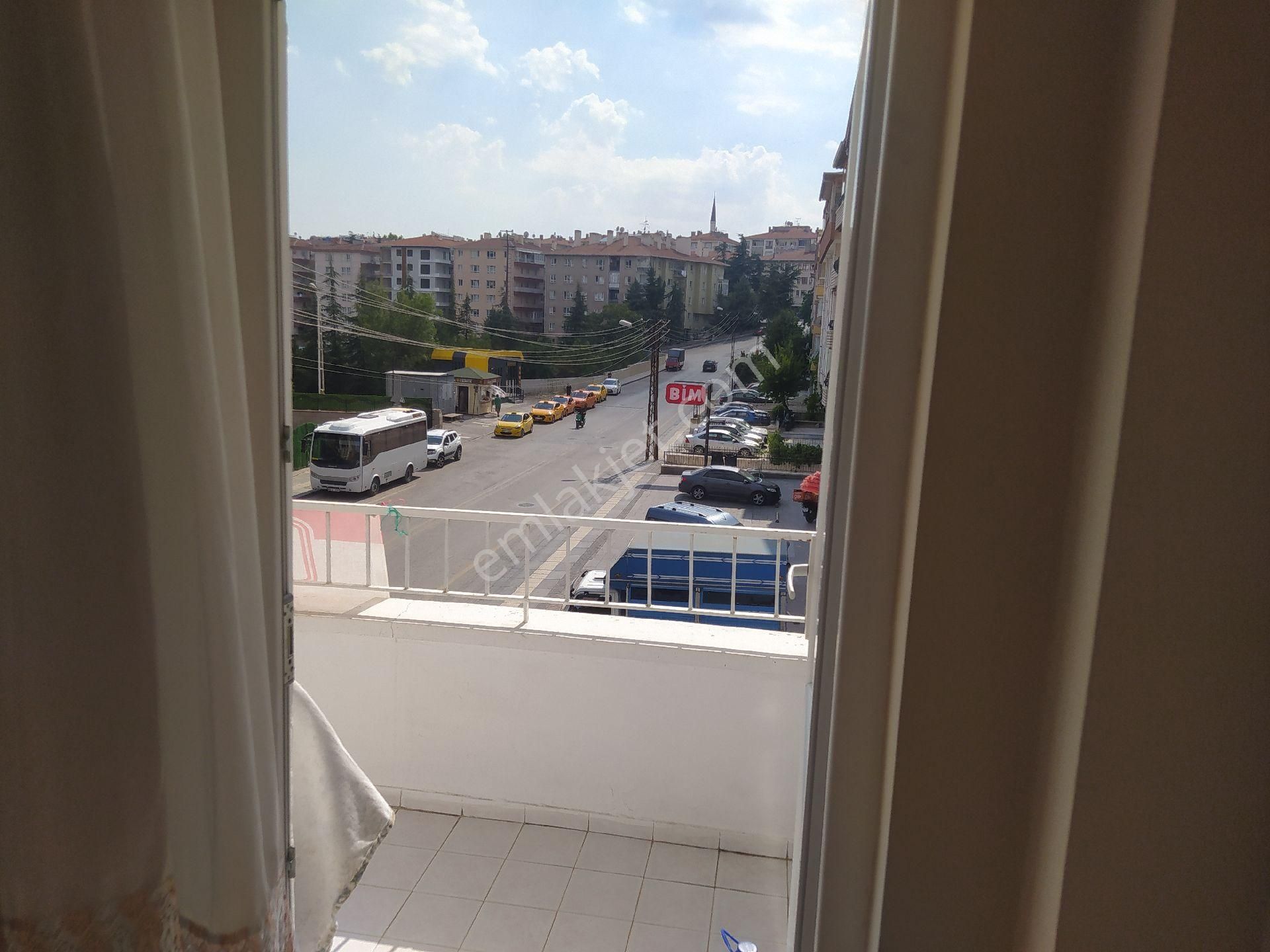 Sahibinden Etlikte Cadde Üstü Bütün Cepheleri Acik 2.kat Ara Kat Gunes İcinde Daire - Görsel 33