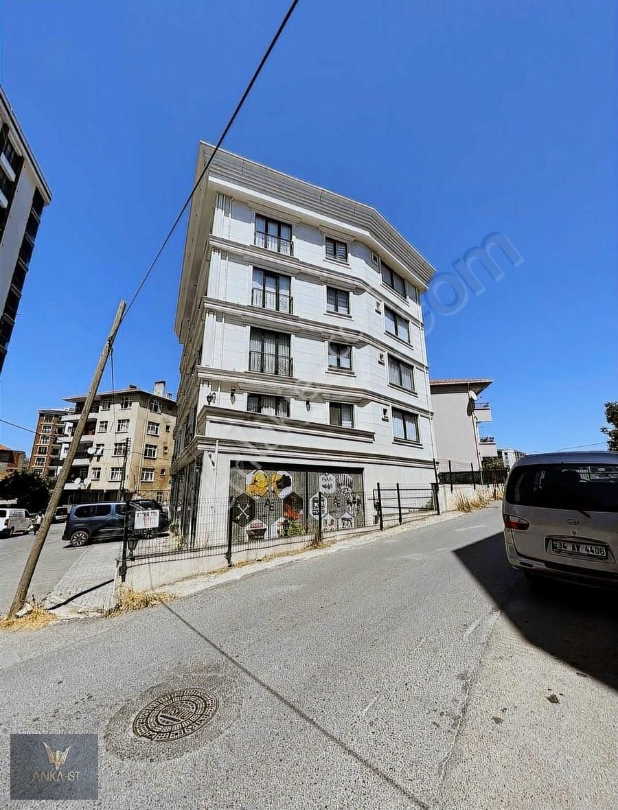 Aydınlı Mahallesi Merkezde Satılık 2+1