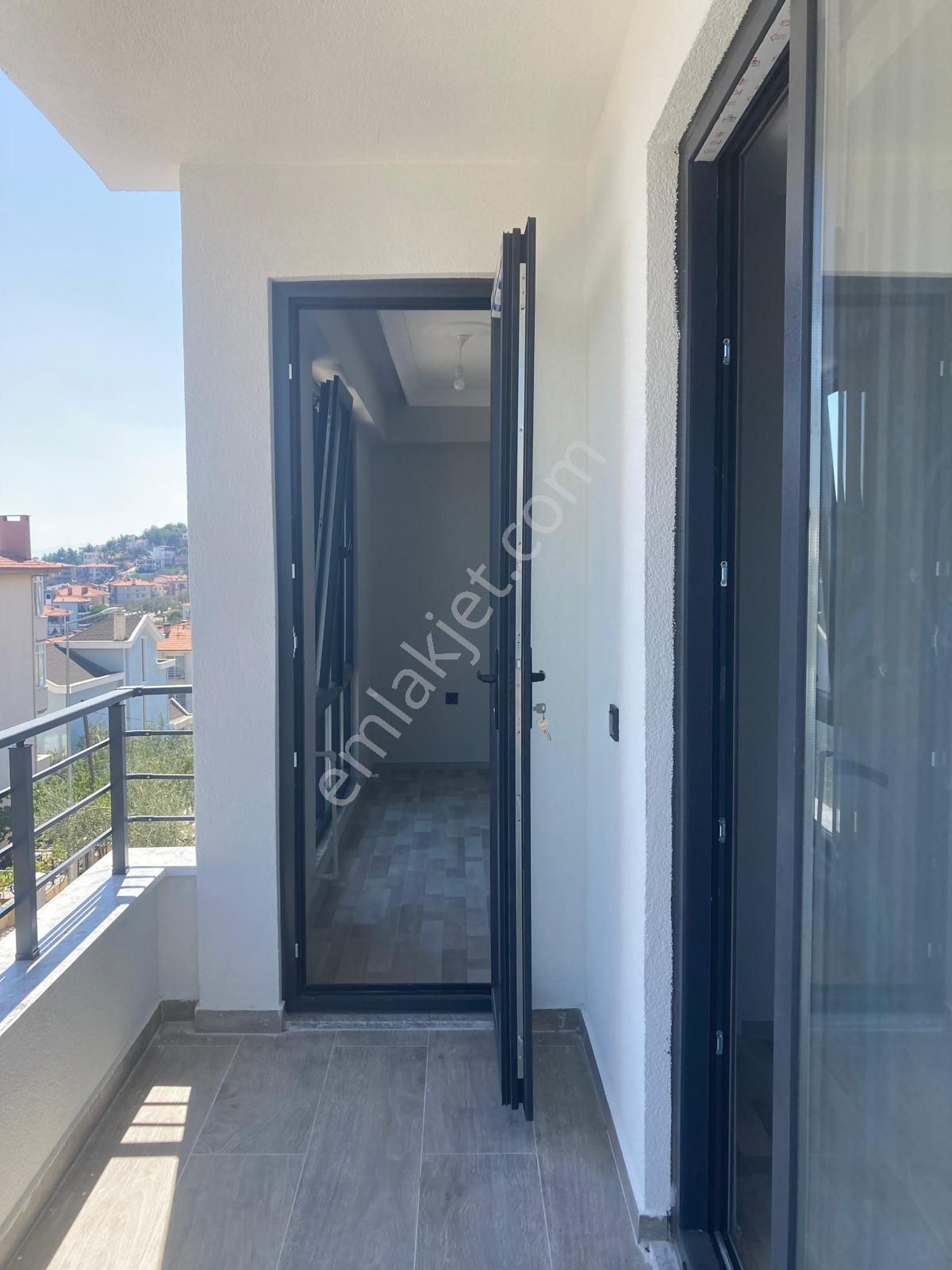 Küçükkuyu Gökçetepe Mahallesi Güzel Konumlu Satılık Sıfır 1+1 Daire - Görsel 13