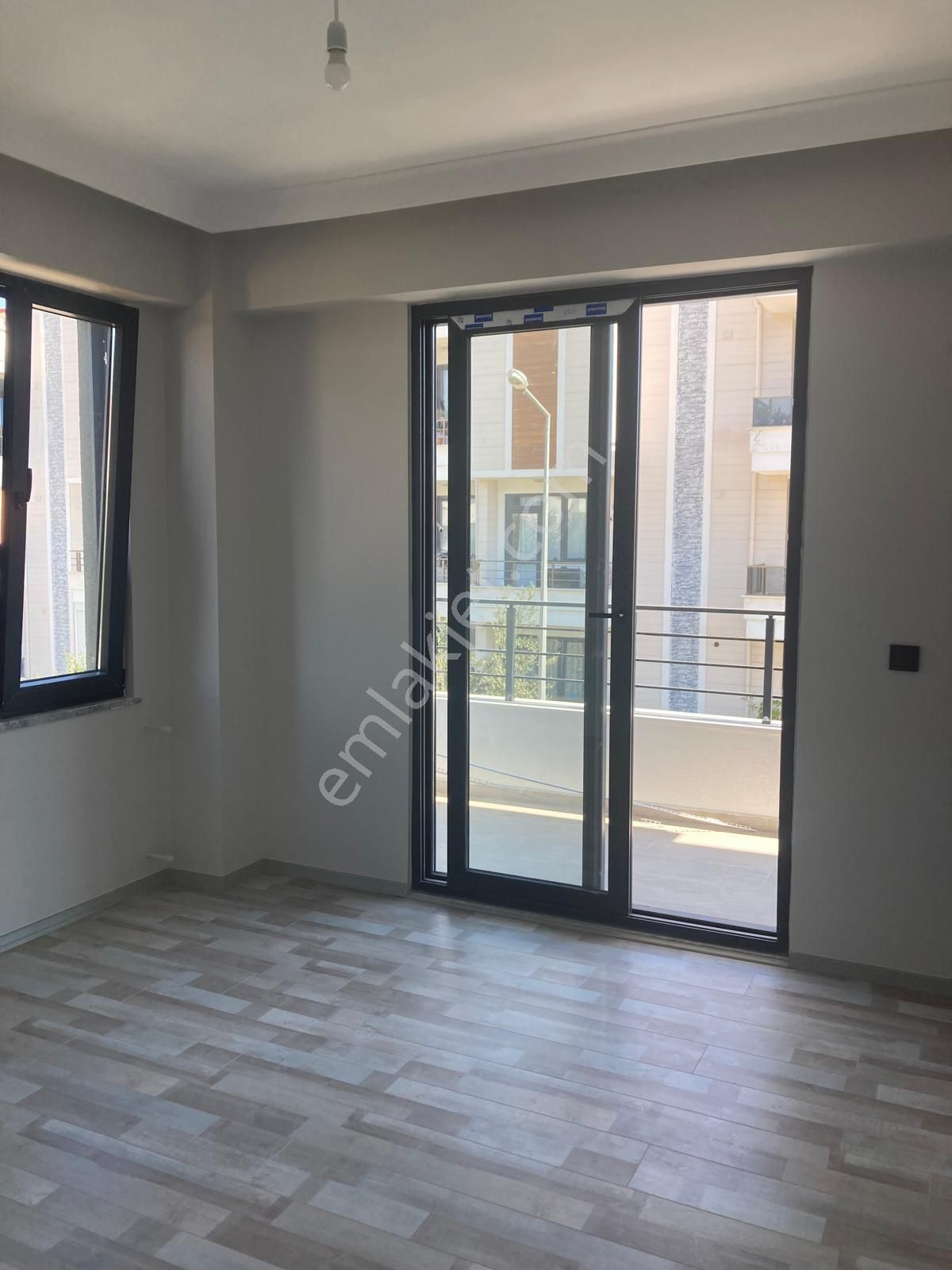 Küçükkuyu Gökçetepe Mahallesi Güzel Konumlu Satılık Sıfır 1+1 Daire - Görsel 14