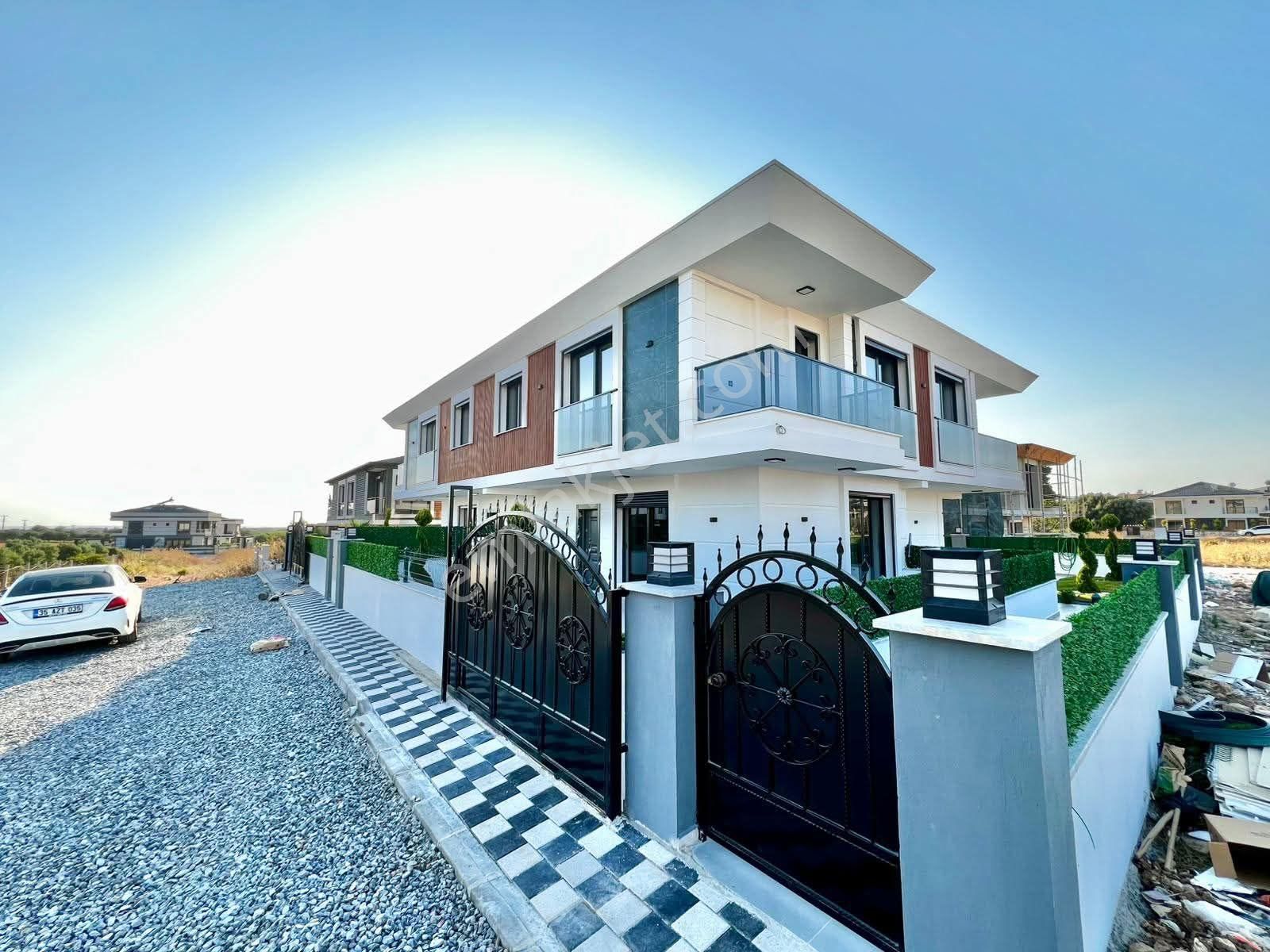 Didim Hisar Mah Satılık 3+1 Bitişik Nizamlı Müstakil Villa