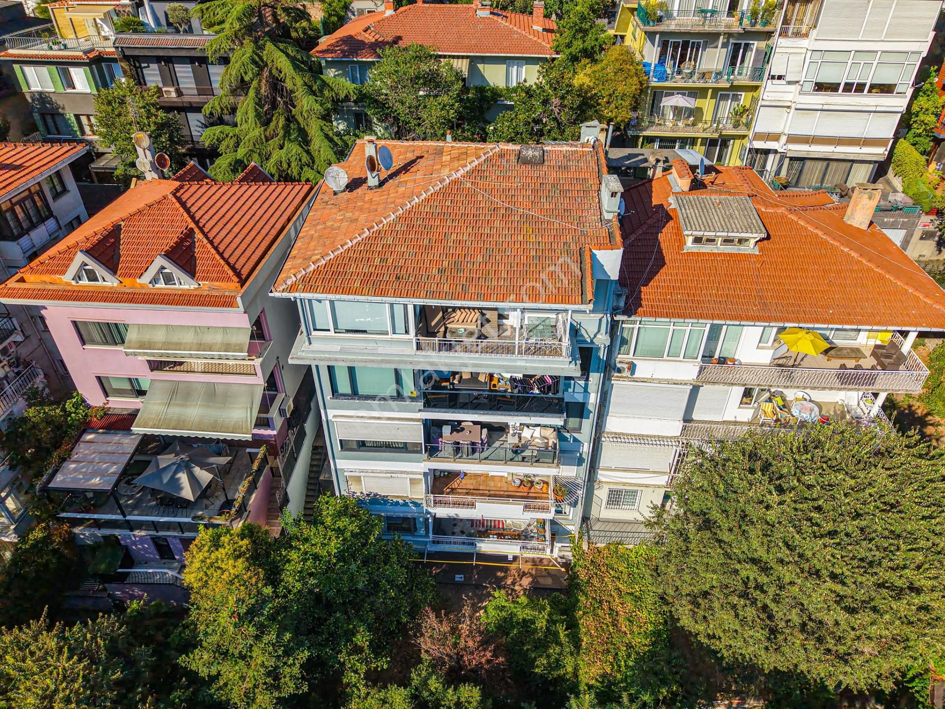 Satılık - Küçükbebek'te Tamamen Yenilenmiş Boğaz Manzaralı 3+1 Daire - Görsel 3