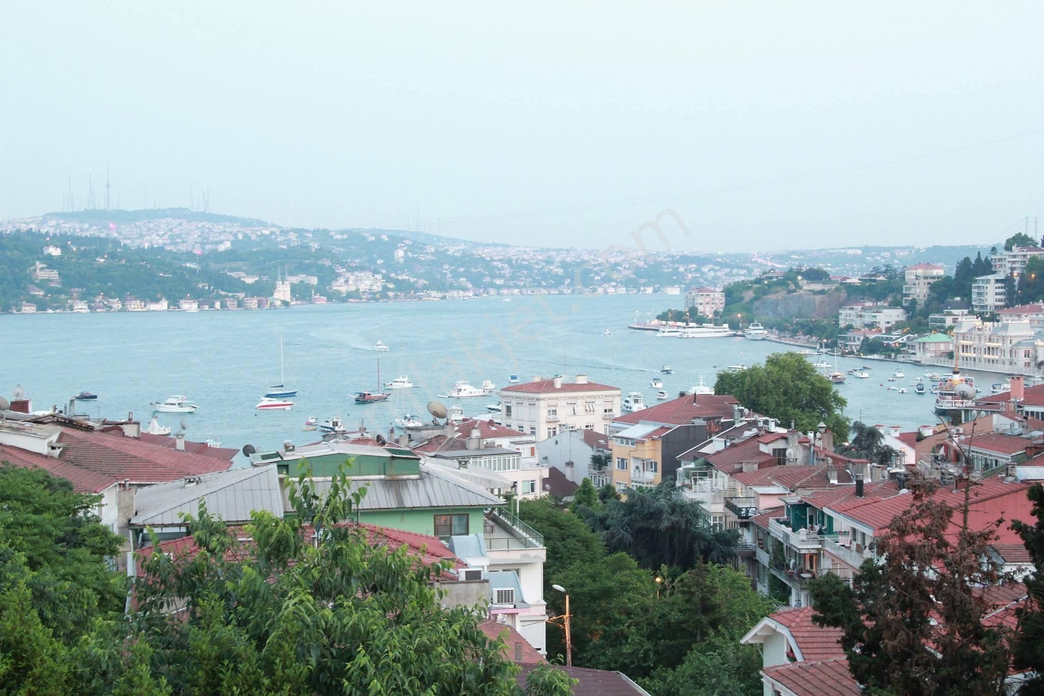 Satılık - Küçükbebek'te Tamamen Yenilenmiş Boğaz Manzaralı 3+1 Daire - Görsel 2