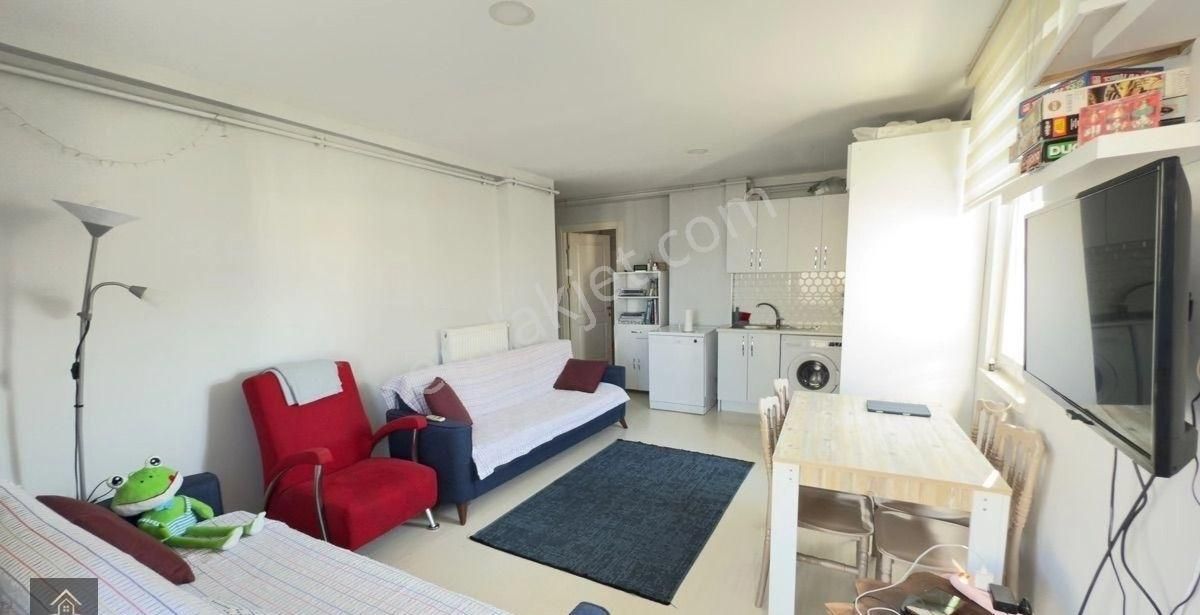 Site İçerisinde Tramvay Durağına Cephe Satılık 1+1 Full Eşyalı Hazır Kiracılı Daire - Görsel 14