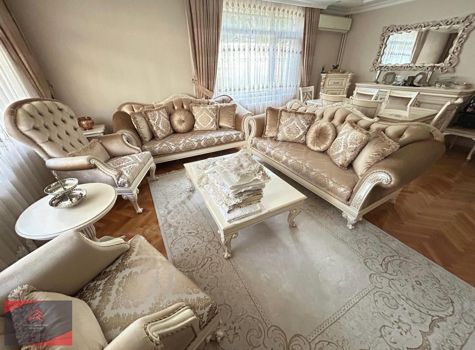 Yeşilköy'de Çok İyi Konumda 3+1 Eşyalı Tadilatlı Giriş Kat Daire