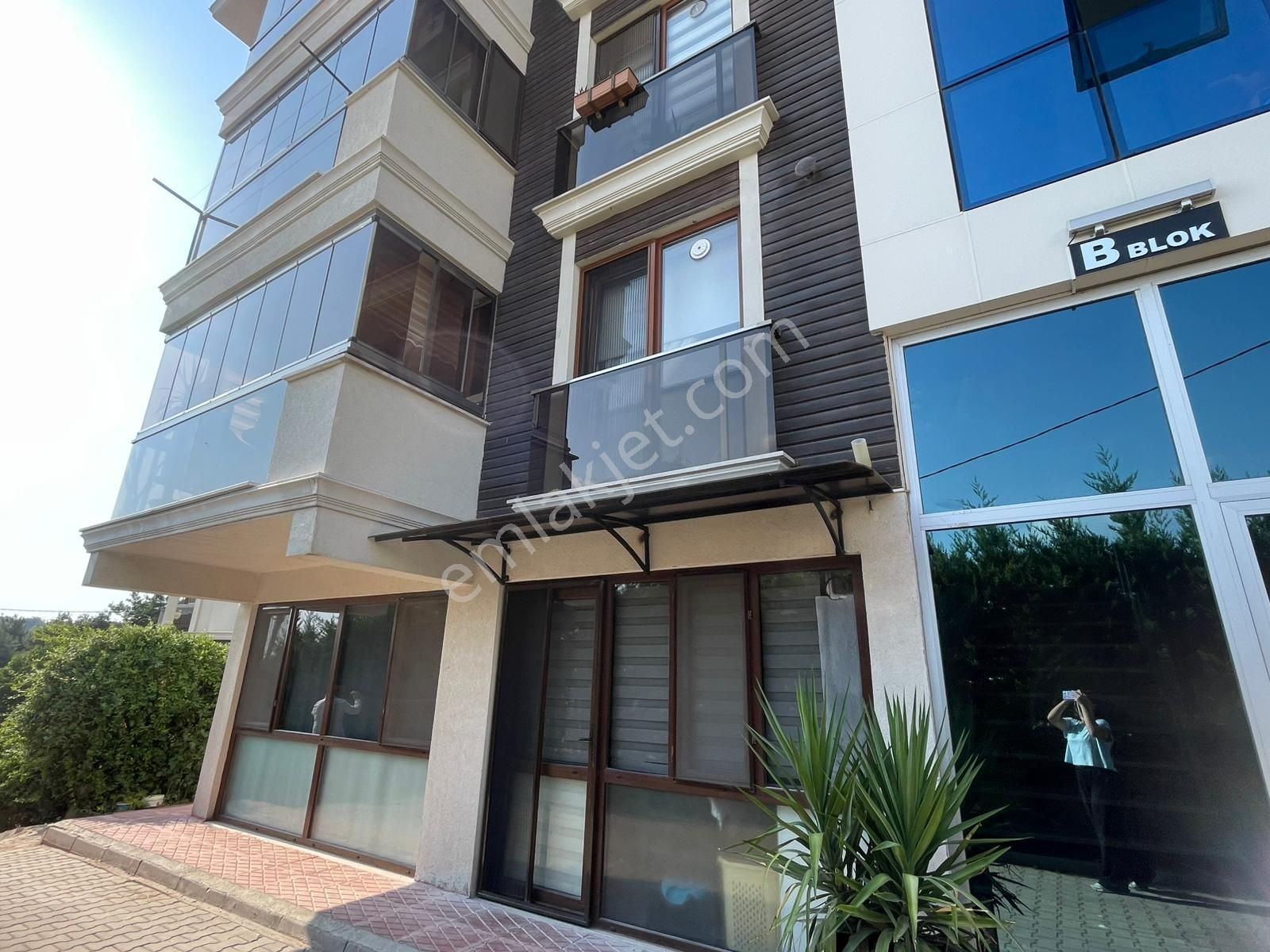 Ovaakça'da Yeni Binada Eşyalı 1+1 Satılık Daire - Görsel 14