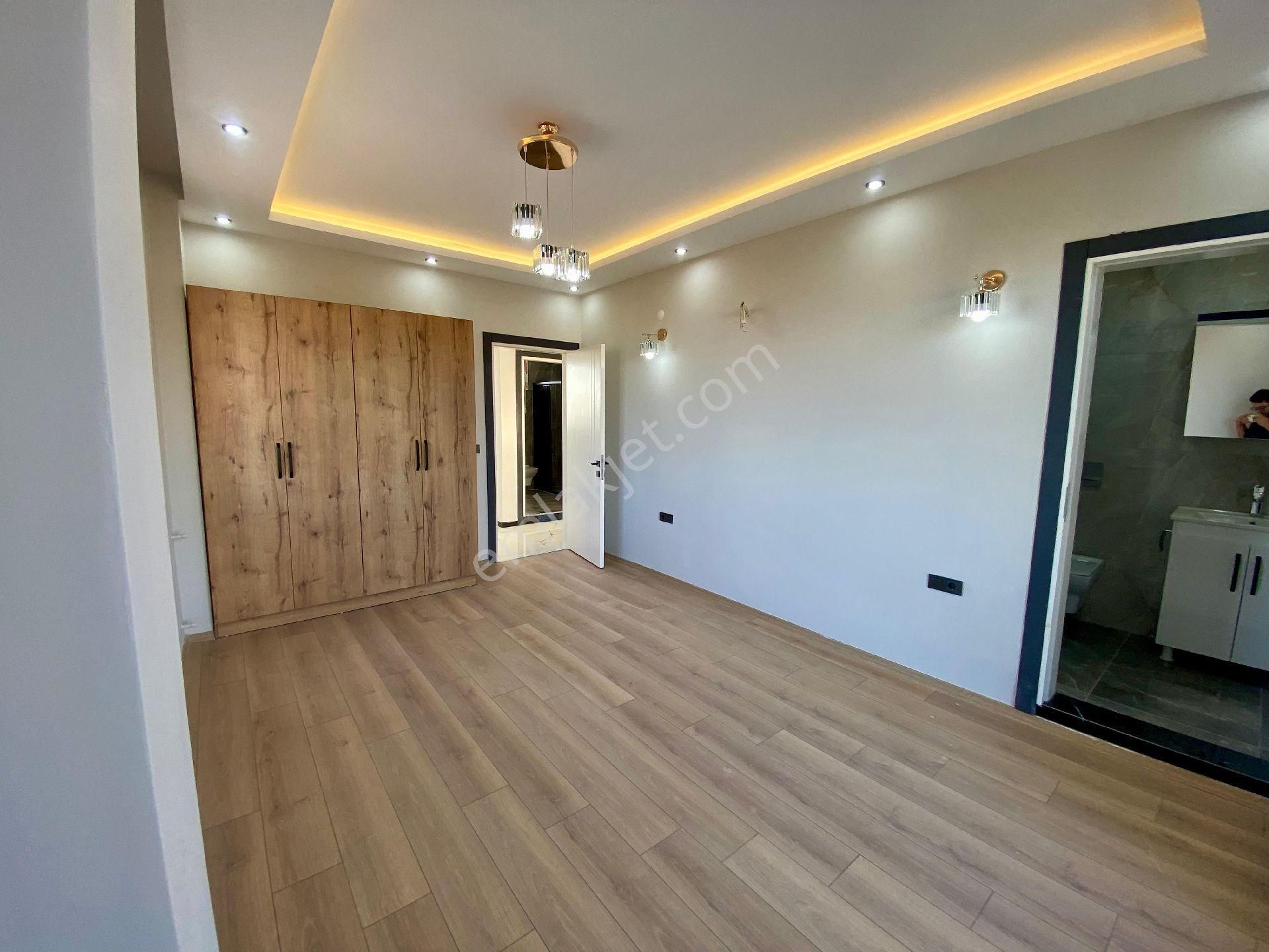 Didim Meltem Koyuna Komşu Jakuzili Havuzlu 4+1 Villa - Görsel 15