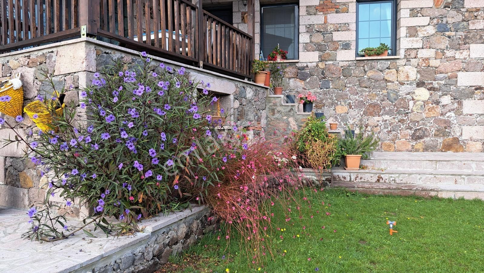 Assos Kuruoba'da Yeni Yapı 1100m2 Arsa İçinde Satılık Ultra Lüks Taş Ev - Görsel 12