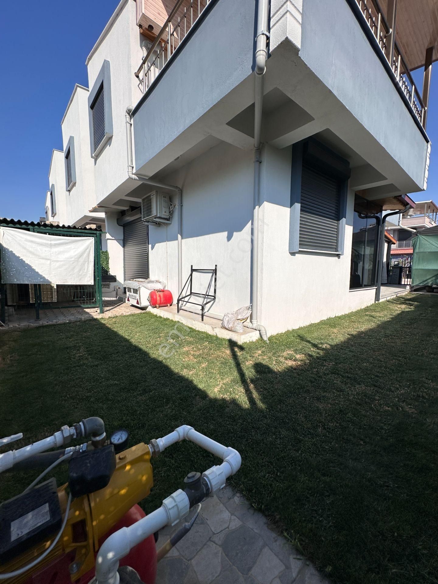 Merkez'den İzmir Dikili Cumhuriyet Mahallesinde Modern 3+1 Müstakil Villa – Bahçeli, Verandalı - Görsel 5