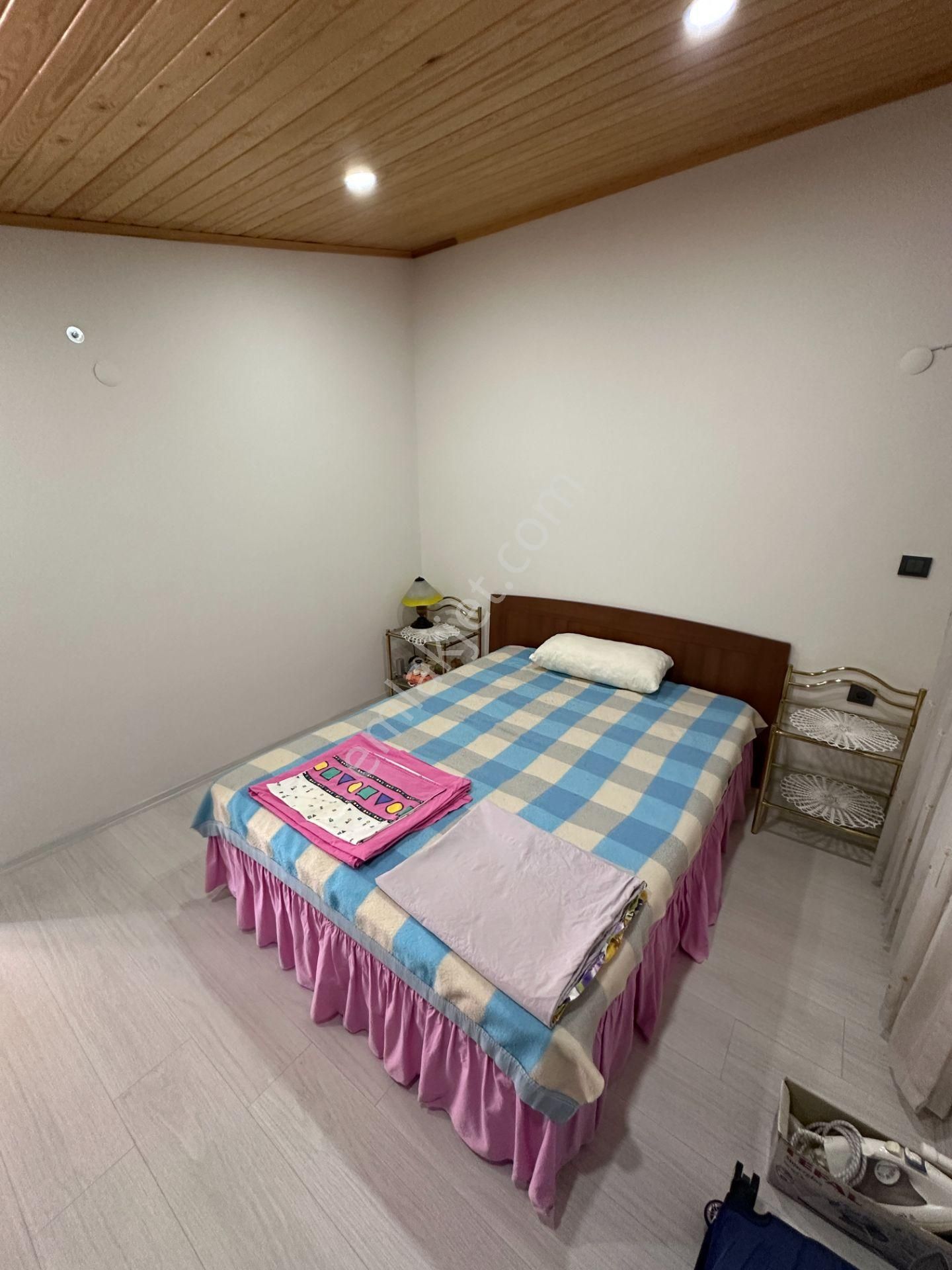 Merkez'den İzmir Dikili Cumhuriyet Mahallesinde Modern 3+1 Müstakil Villa – Bahçeli, Verandalı - Görsel 18