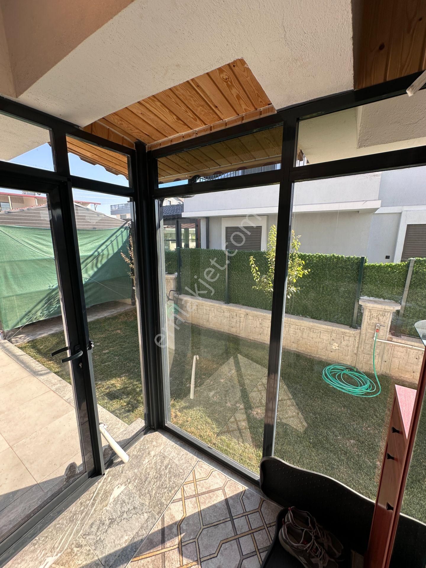 Merkez'den İzmir Dikili Cumhuriyet Mahallesinde Modern 3+1 Müstakil Villa – Bahçeli, Verandalı - Görsel 8