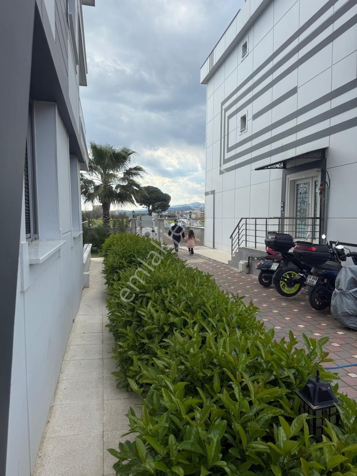 Manisa Muradiye Mah. Panorama 2 Sitesinde 2+1 Kiralık