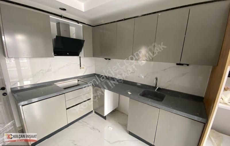 Kolçan Emlak'tan Zafertepe'de 2+1 Sıfır Kiralık Daire