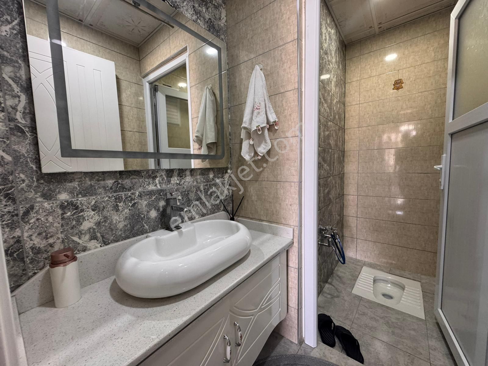 Fıstıklık'da Fırsat Daire Modern Yüksek Giriş - Görsel 13