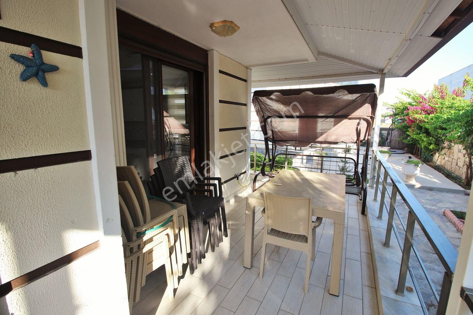 ⚡️acil Satılık⚡️plaja 250 Mt. 3+1 Triplex Tam Müstakil Villa Havuzlu Sitede⚡️ - Görsel 18