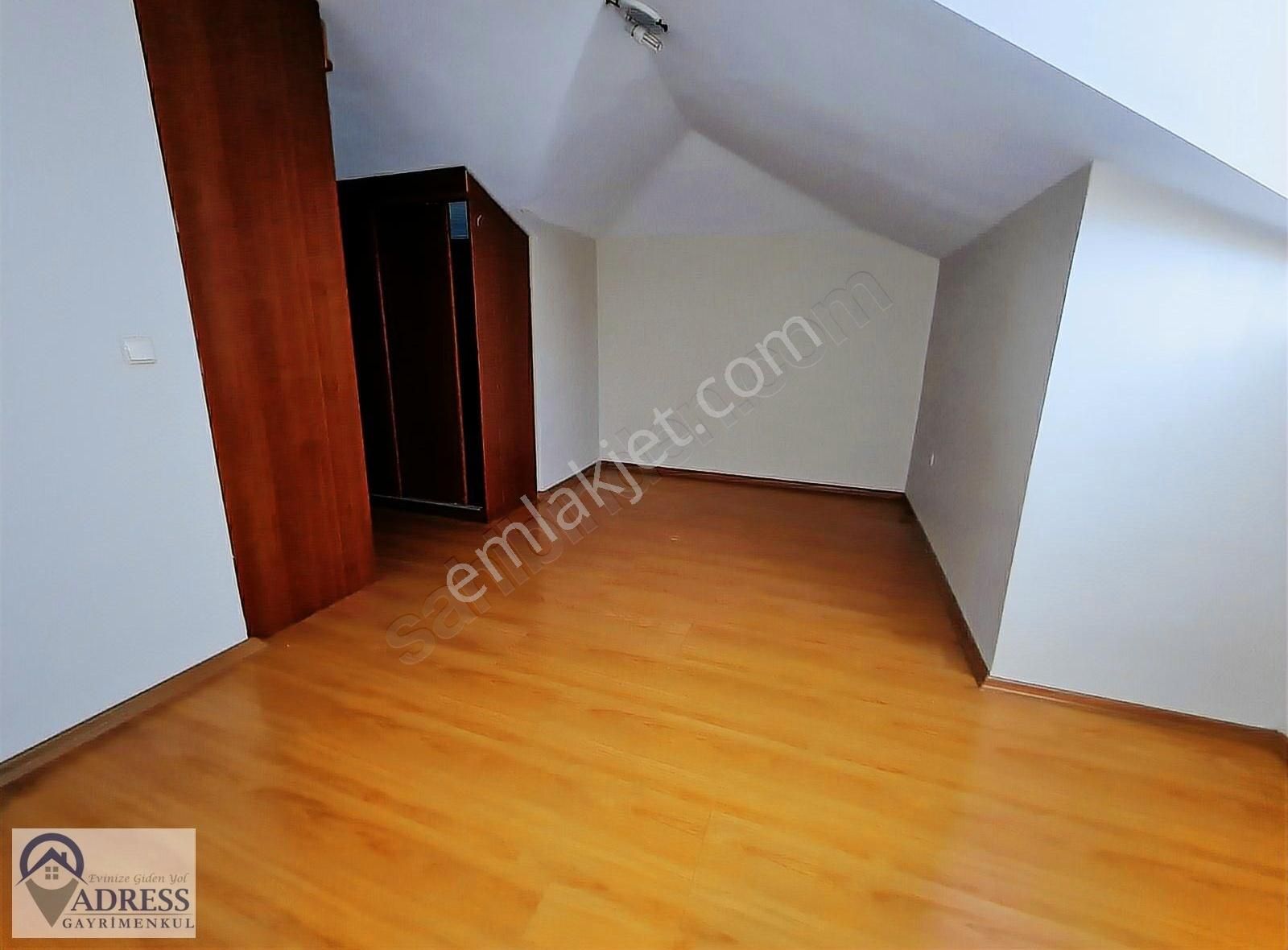 Adressten Elalmış Cad.220m2 4+2 Teraslı Satılık Dublex Daire