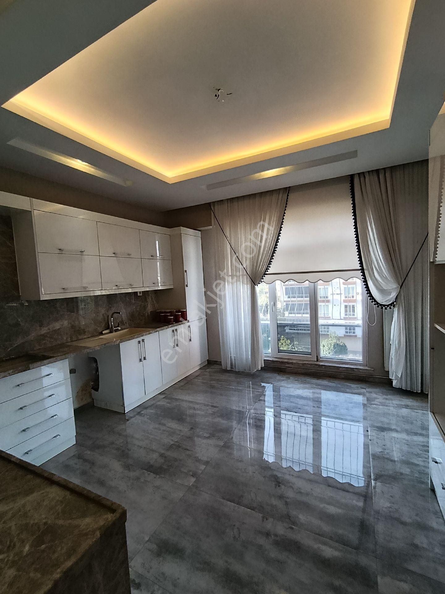 Bulut Gyo'dan Osmangazi'de Garajlı 4+1 Ara Kat Lüks Yapılı Daire