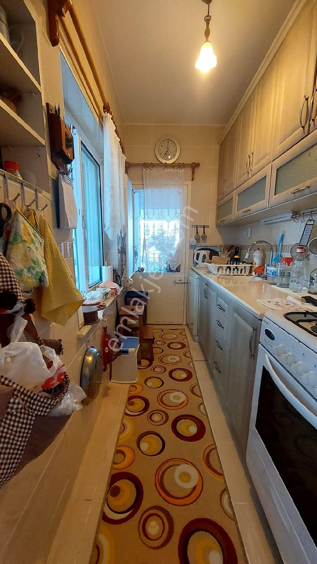 Kuşadası'nda Plaja 100 Metre Yazlık - Görsel 2