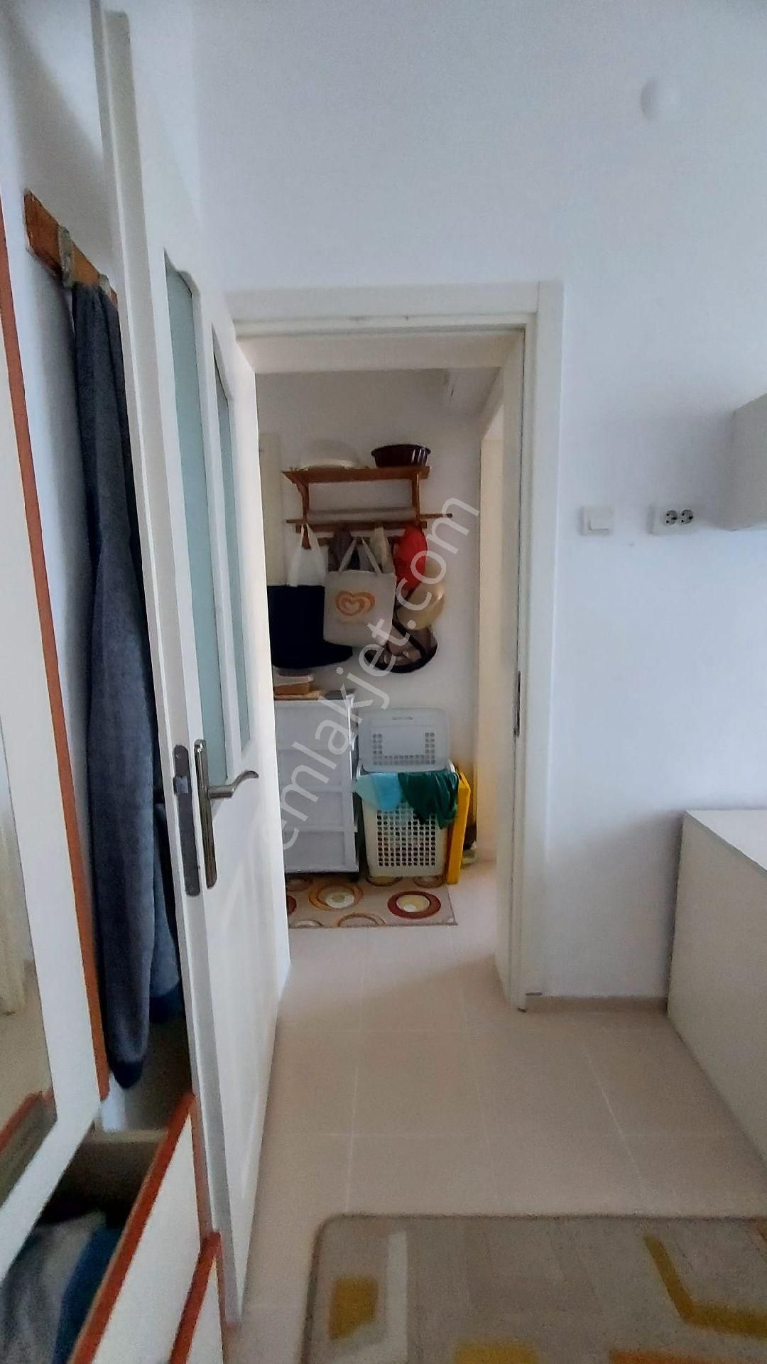 Kuşadası'nda Plaja 100 Metre Yazlık - Görsel 9