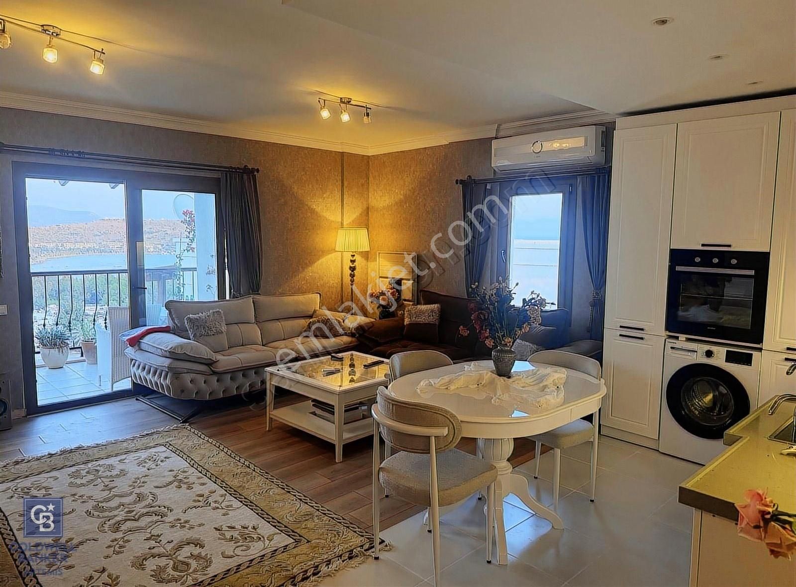 Bodrum Asarlık^'ta Deniz Manzaralı Eşyalı Kiralık 1+1 Daire