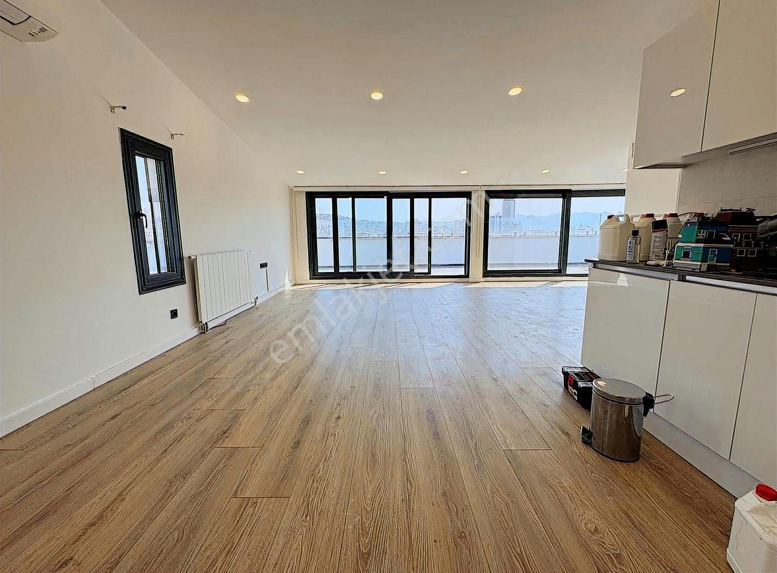 Alsancak Gül Sokak Yakını Dubleks 4+1 Teraslı Kiralık Daire - Görsel 7