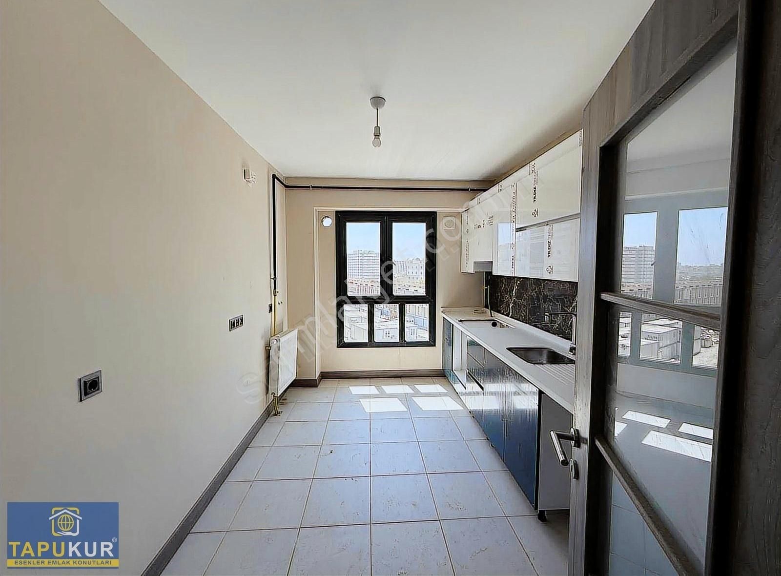 Selçuklu 3.kısıımda Kiralık Köşe 96 M2 2+1 Daire